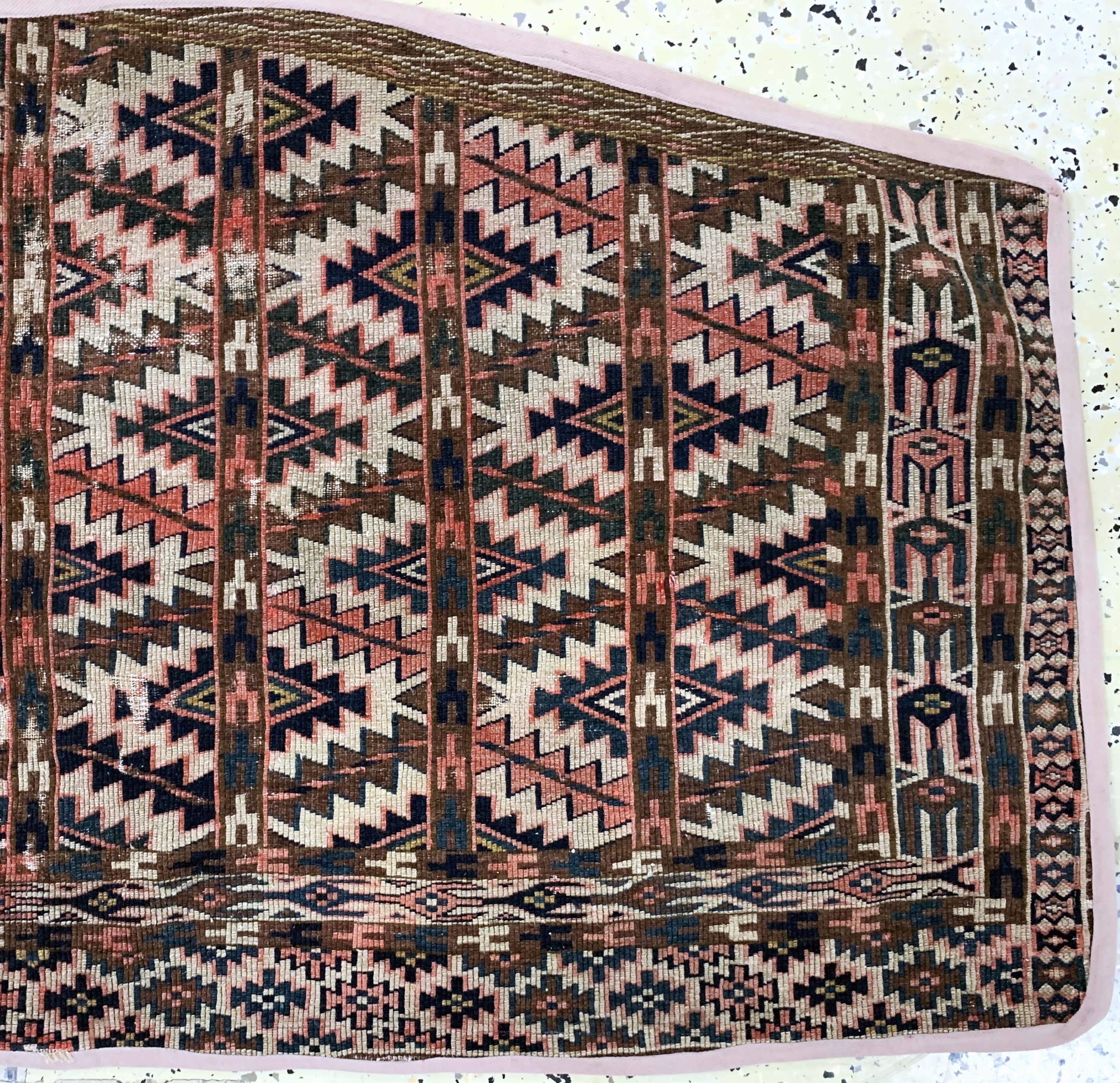 Detail e: 1 paar Tschaudor Asmalyk, Turkmenistan, 19.Jhd, Wolle auf Wolle, ca. 120 x 62 cm, EHZ:4