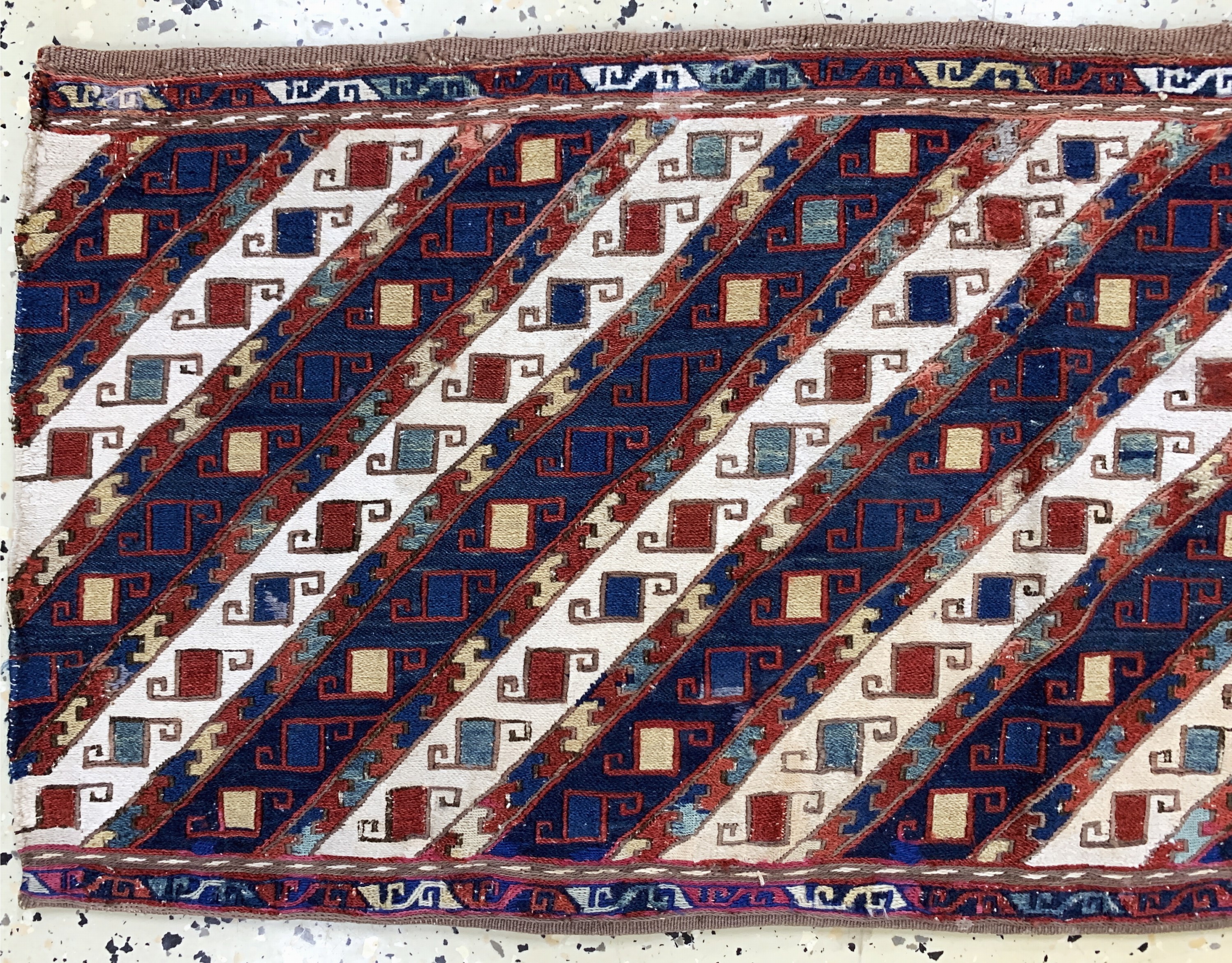 Detail b: Shahsawan Mafraschteil antik, Persien, um 1900, Wolle auf Wolle, ca. 95 x 42 cm, EHZ: 3