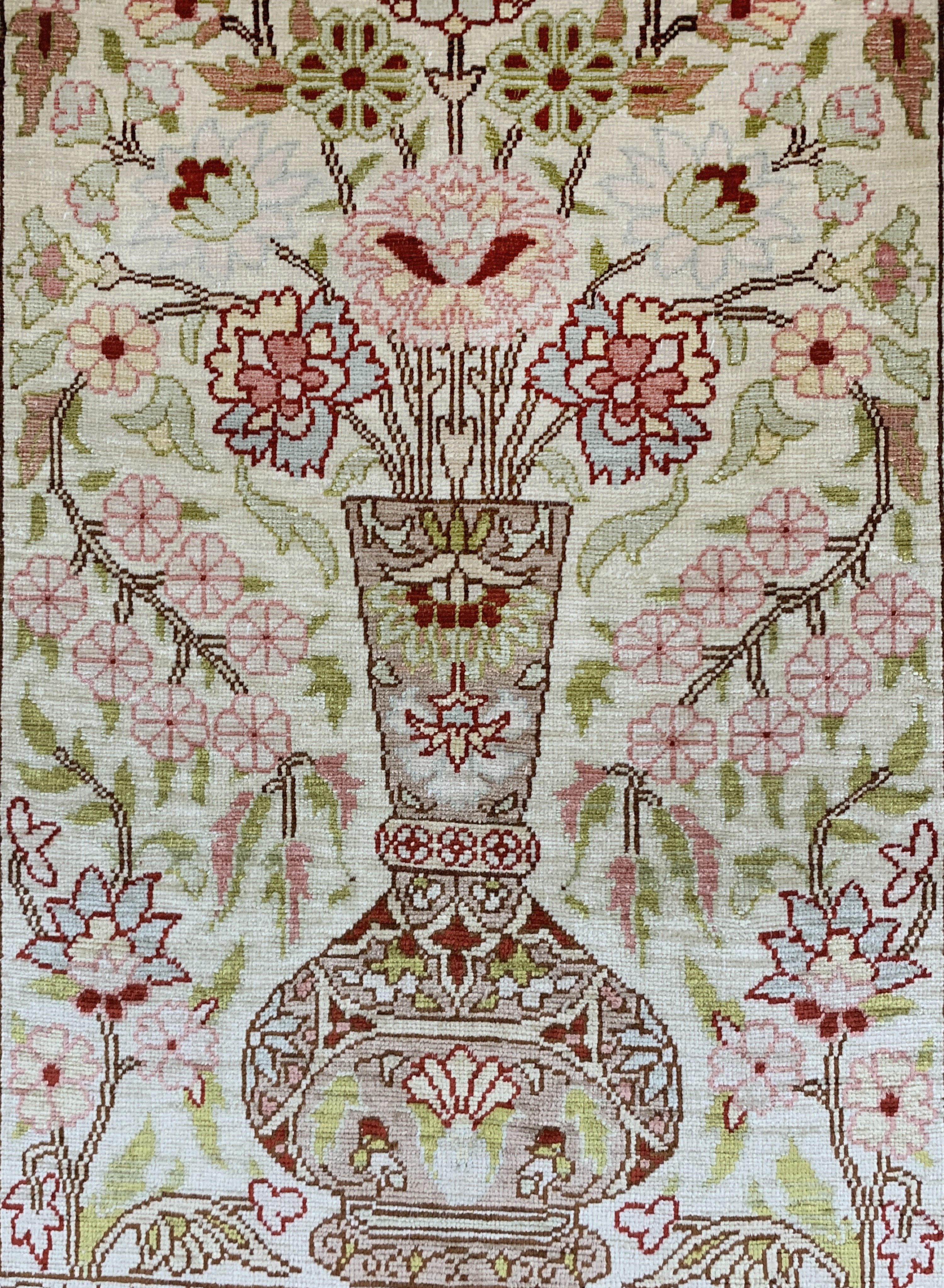 Detail d: Hereke Seide fein signiert, Türkei, Mitte 20.Jhd, reine Naturseide, ca. 78 x 52 cm, EHZ:1-2