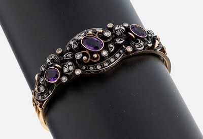 Image 18 kt Gold und Silber Amethyst-Diamant- Saphir-Armreif, Portugal um 1938, RG 750/000 ...