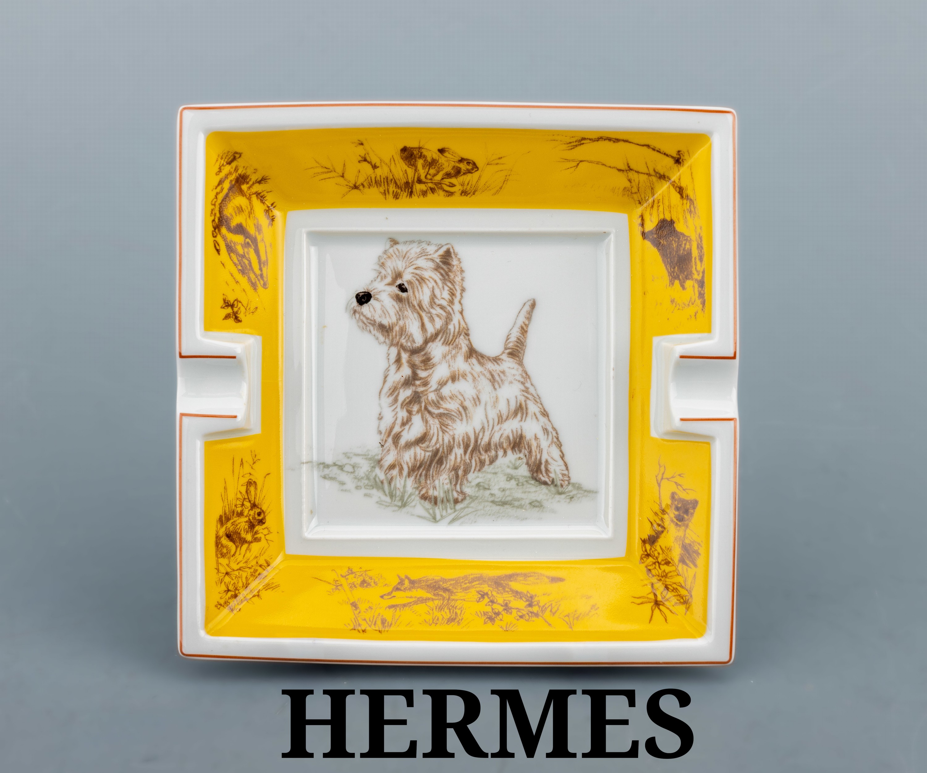 Image 27116047 - HERMES Aschenbecher, Porzellan, quadratische Grundform, mittig Darstellung eines West ...