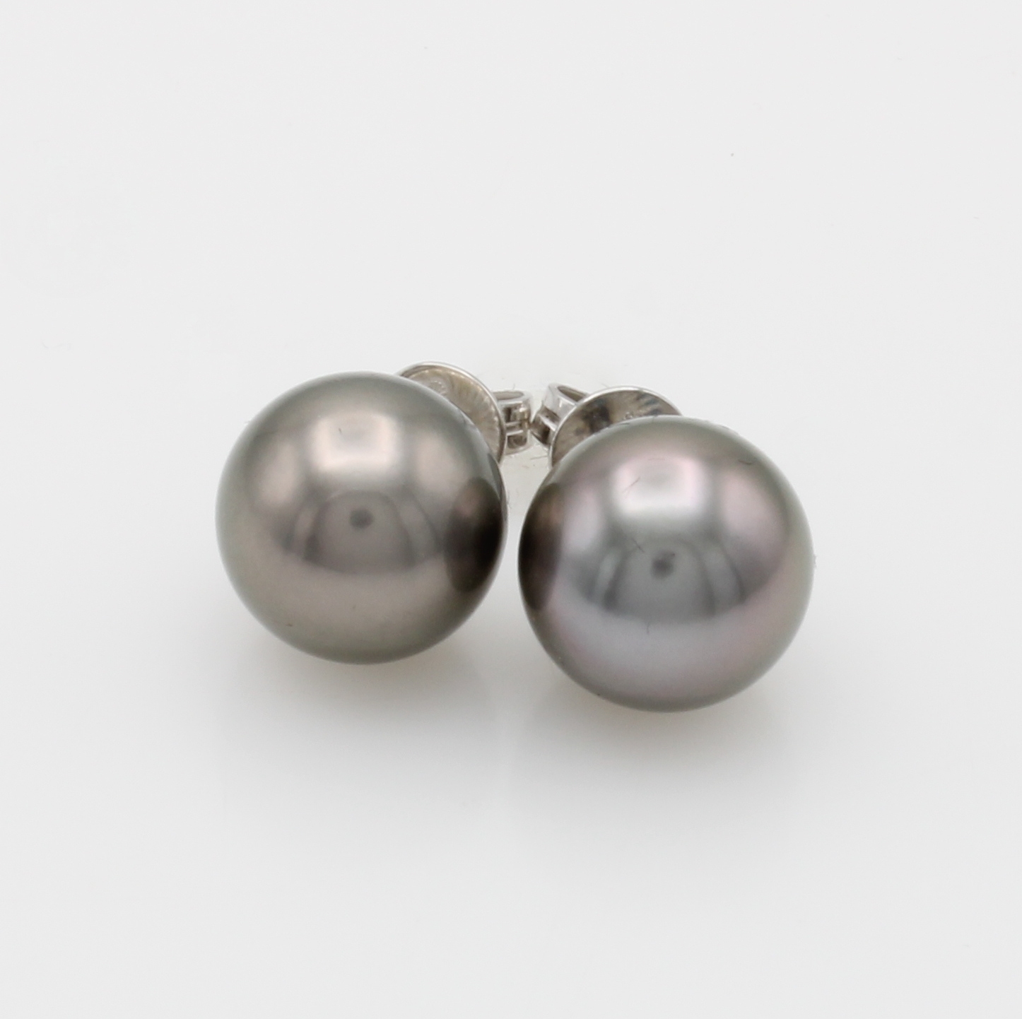Image 27116078 - Paar Ohrstecker mit Tahitizuchtperlen, WG 585/000, graue-anthrazitfarb. Perlen, D. ca. ...