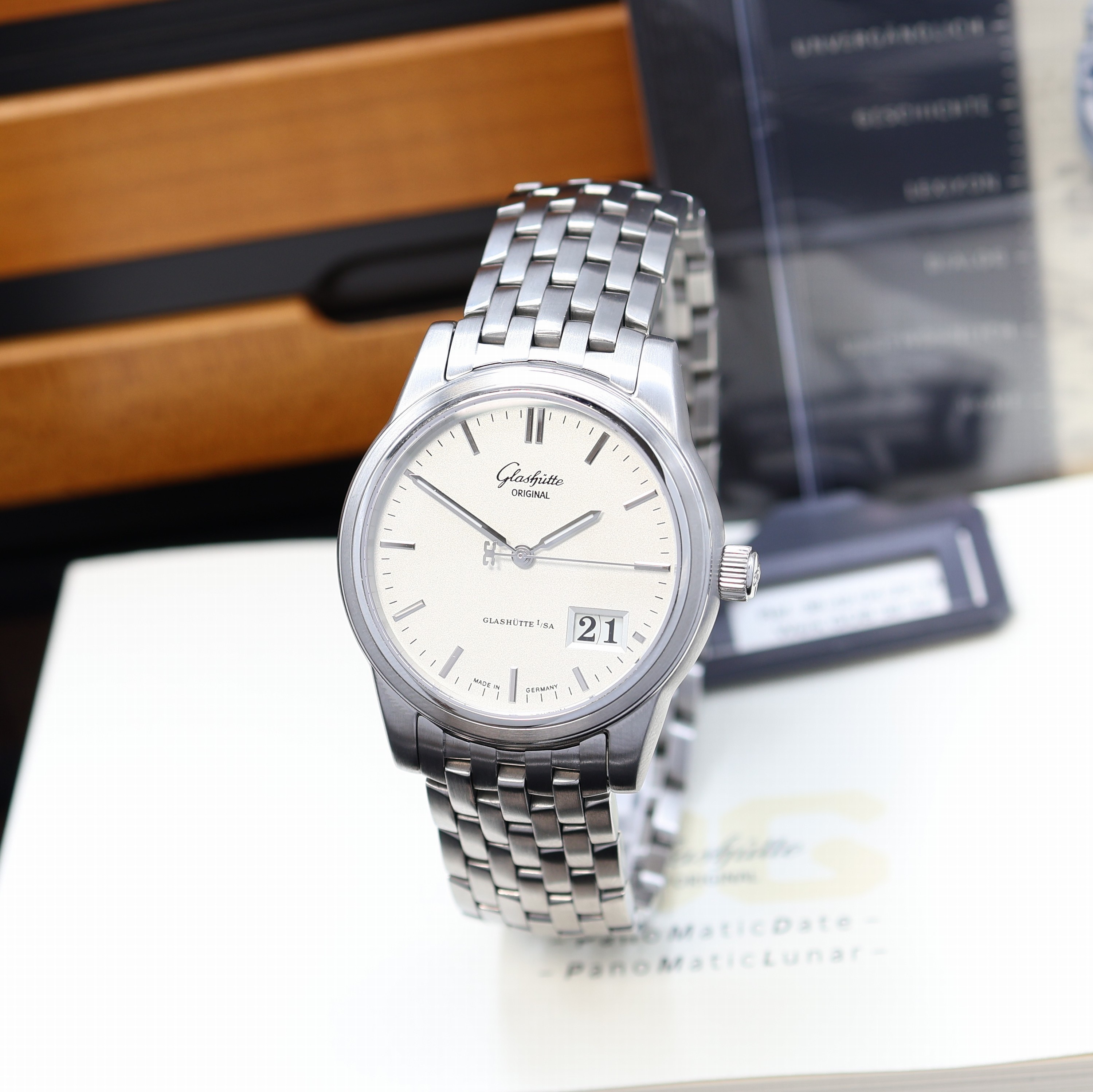 Image 27116158 - GLASHÜTTE Original Senator Panoramadatum Herrenarmbanduhr in Edelstahl Referenz ...