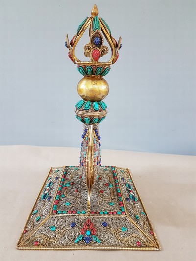 27116146w - Dekorativer Ritualdolch bzw. Kartika, Nepal, 19./20.Jh., Kupfer und wohl Bronze, gold ...