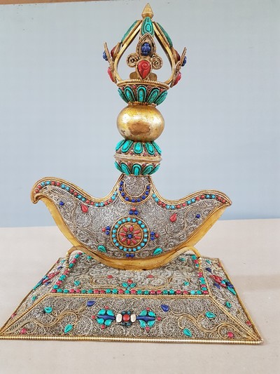 27116146x - Dekorativer Ritualdolch bzw. Kartika, Nepal, 19./20.Jh., Kupfer und wohl Bronze, gold ...