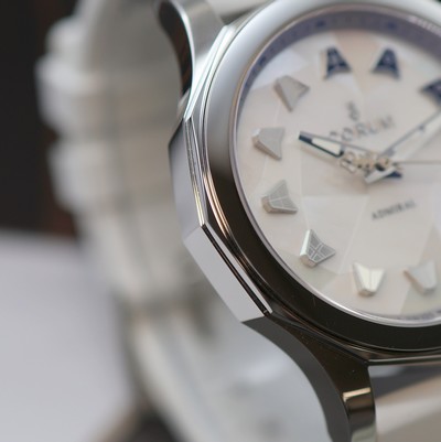 27116305c - CORUM Admiral´s Cup Legend 38 ungetragene Armbanduhr Referenz. 082.200.20/0379 MN02, ...