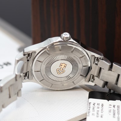 27116306e - CORUM Admiral´s Cup Legend ungetragene Damenarmbanduhr Referenz 020.100.20/V200 PN09, ...