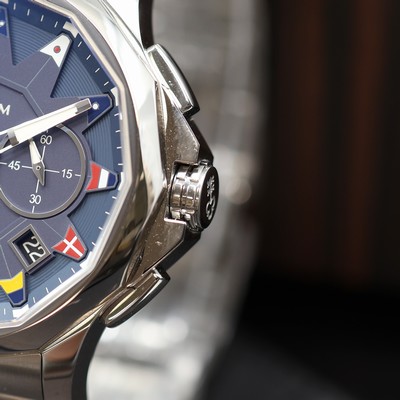 27116308b - CORUM Admiral´s Cup ungetragene Herrenchronograph Referenz 984.101.20/V705AB12, ...