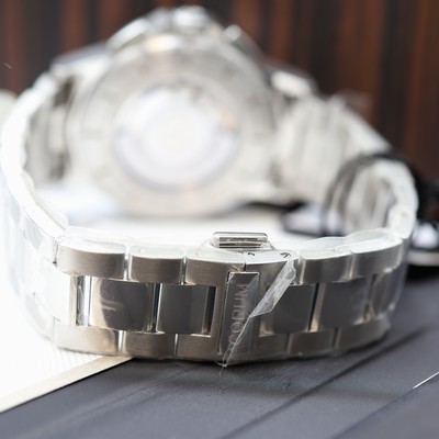 27116308d - CORUM Admiral´s Cup ungetragene Herrenchronograph Referenz 984.101.20/V705AB12, ...