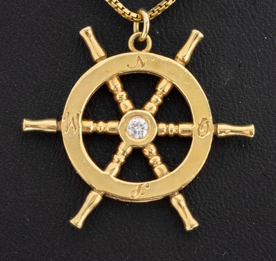 27116320a - 14 kt Gold Brillant-Anhänger, GG 585/000, in Form eines Steuerrads, mittig Brillant ...