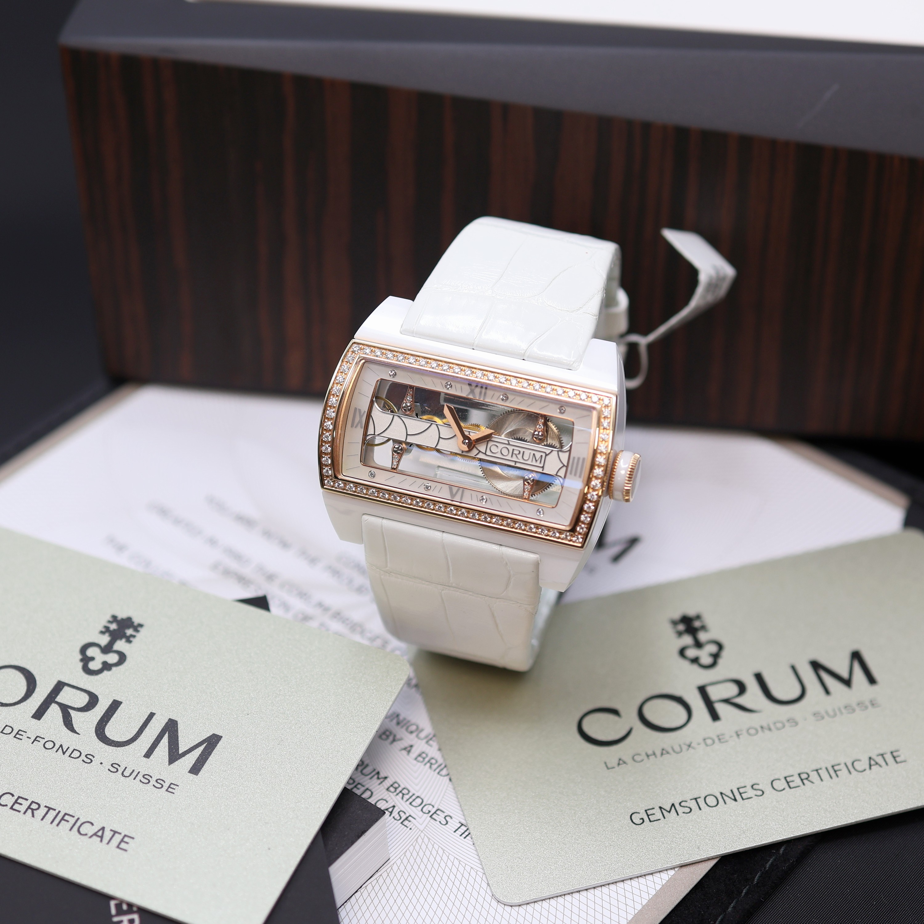 Image 27116504 - CORUM Ti-Bridge Lady ungetragene Damenarmbanduhr Referenz 007.129.51/0009 0000, ...
