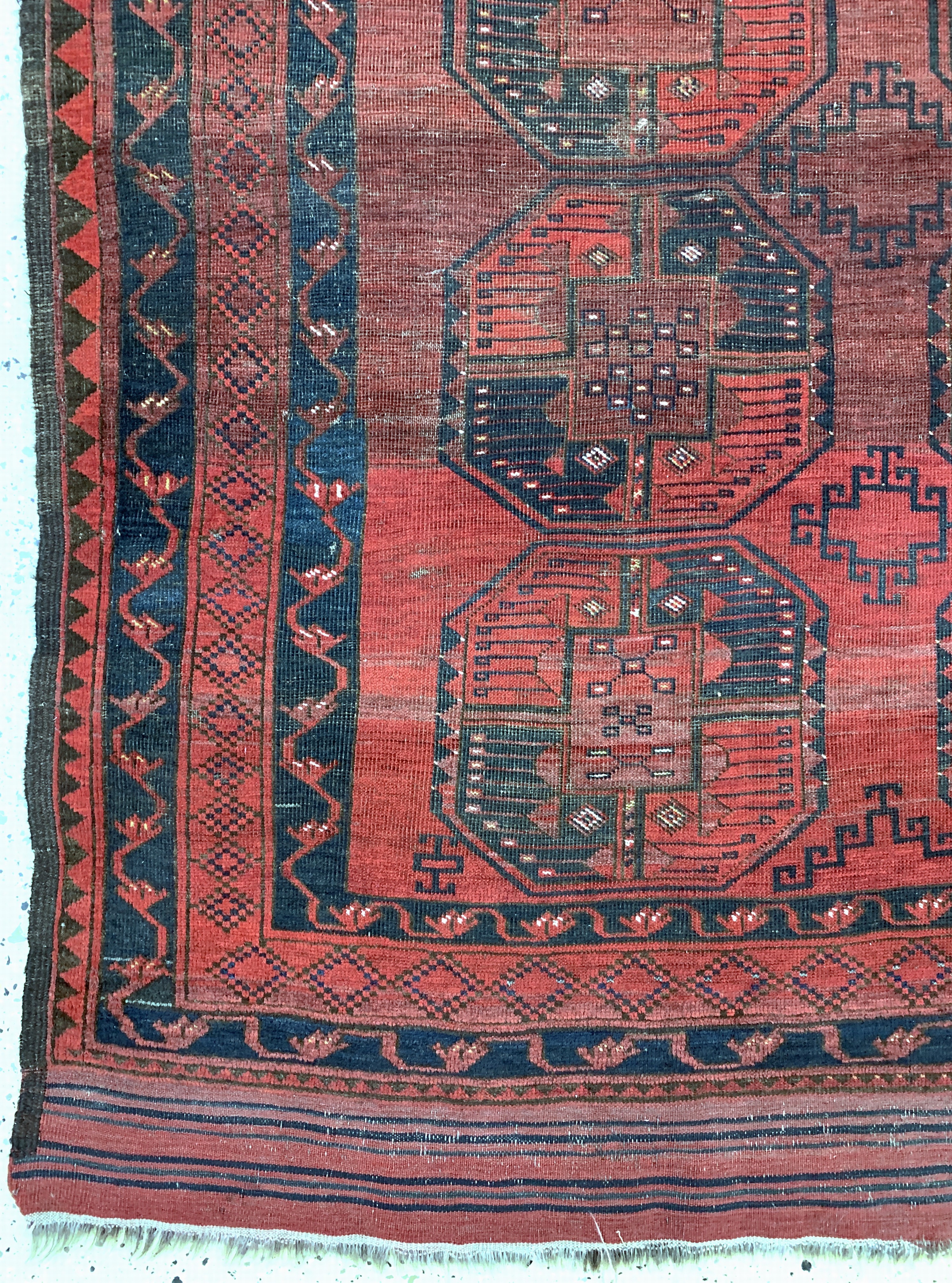 Detail b: Ersari Hauptteppich antik, Turkmenistan, 19.Jhd, Wolle auf Wolle, ca. 302 x 235 cm, EHZ: 3