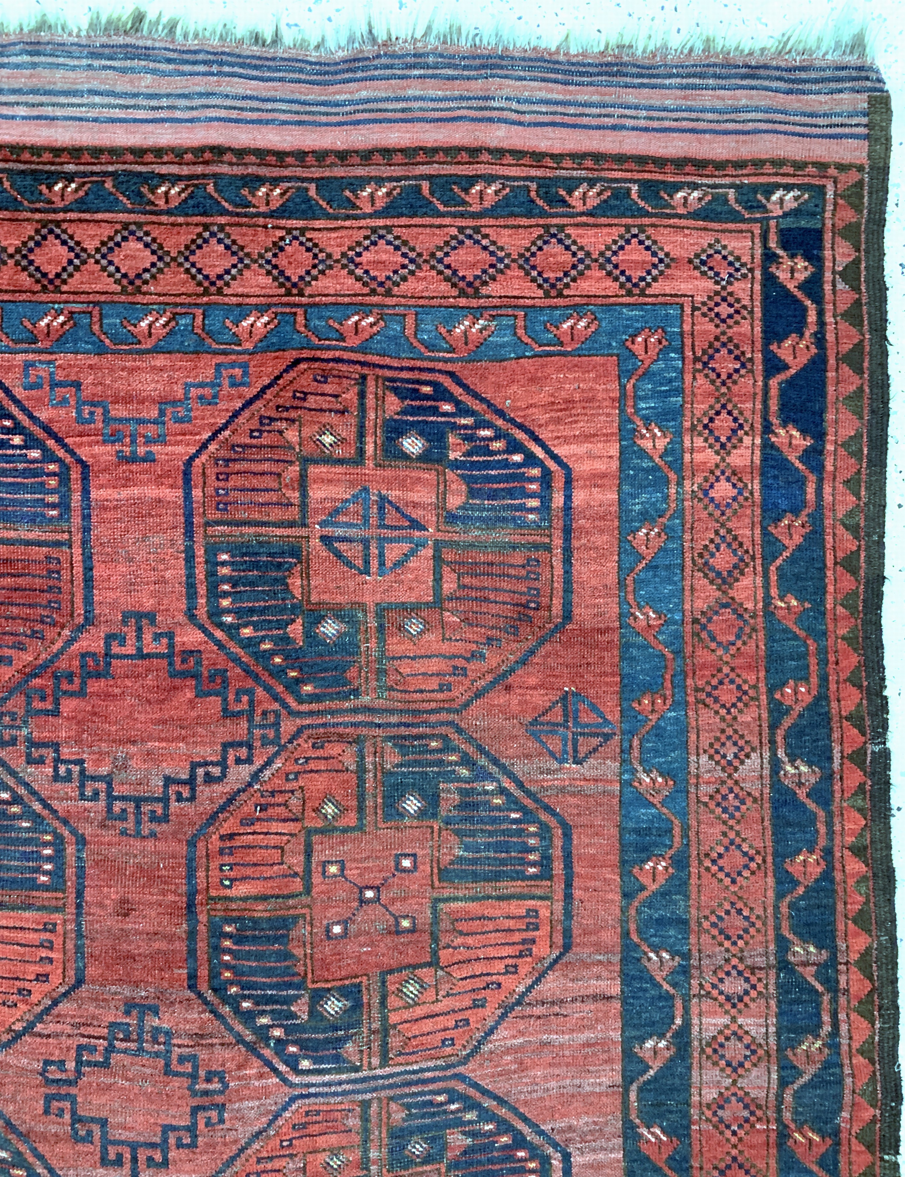 Detail e: Ersari Hauptteppich antik, Turkmenistan, 19.Jhd, Wolle auf Wolle, ca. 302 x 235 cm, EHZ: 3