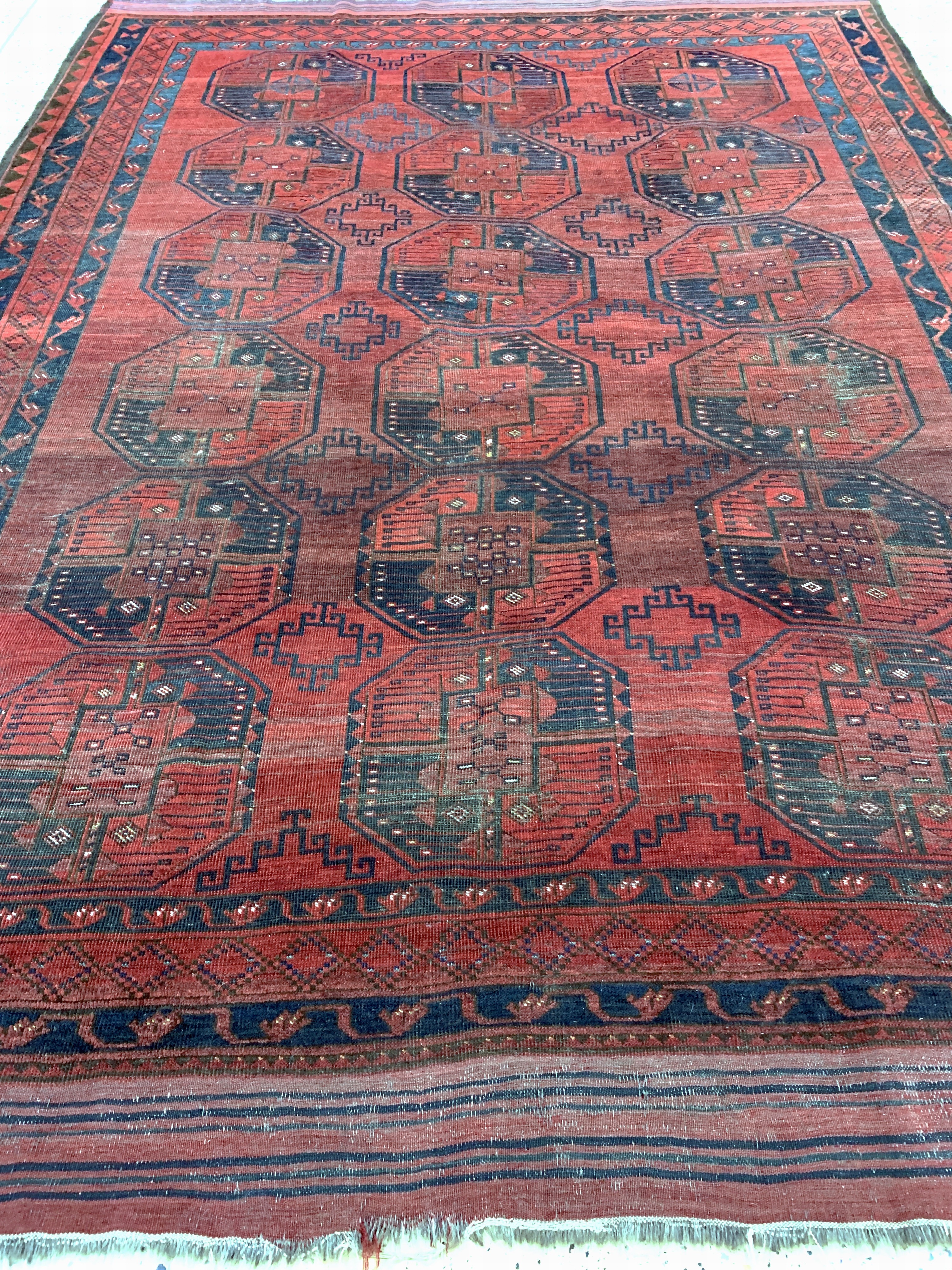 Detail f: Ersari Hauptteppich antik, Turkmenistan, 19.Jhd, Wolle auf Wolle, ca. 302 x 235 cm, EHZ: 3