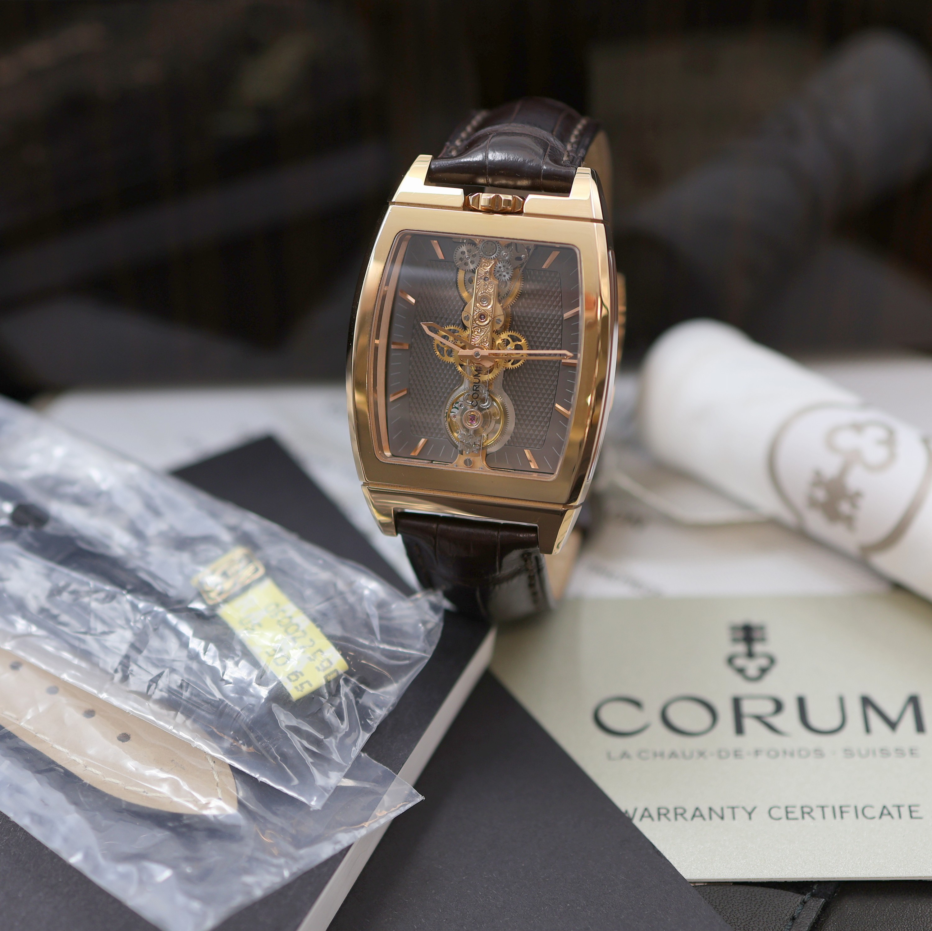 Image 27116539 - CORUM Golden Bridge Tourbillon ungetragene auf 15 Stück limitierte Armbanduhr Referenz ...