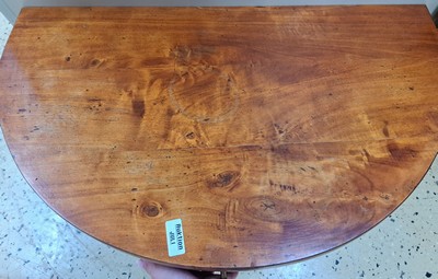 27116535i - Kleiner Biedermeier Konsoltisch, um 1820/30, 1 Schublade, drei in Voluten auslaufenden ...