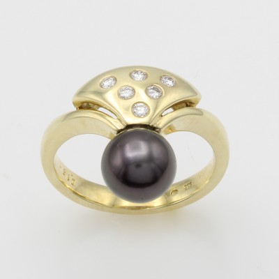 27116708a - Ring mit Tahitiperle und Brillanten, GG 585/000, Brill. in dreieck. Element gef. zus. ...