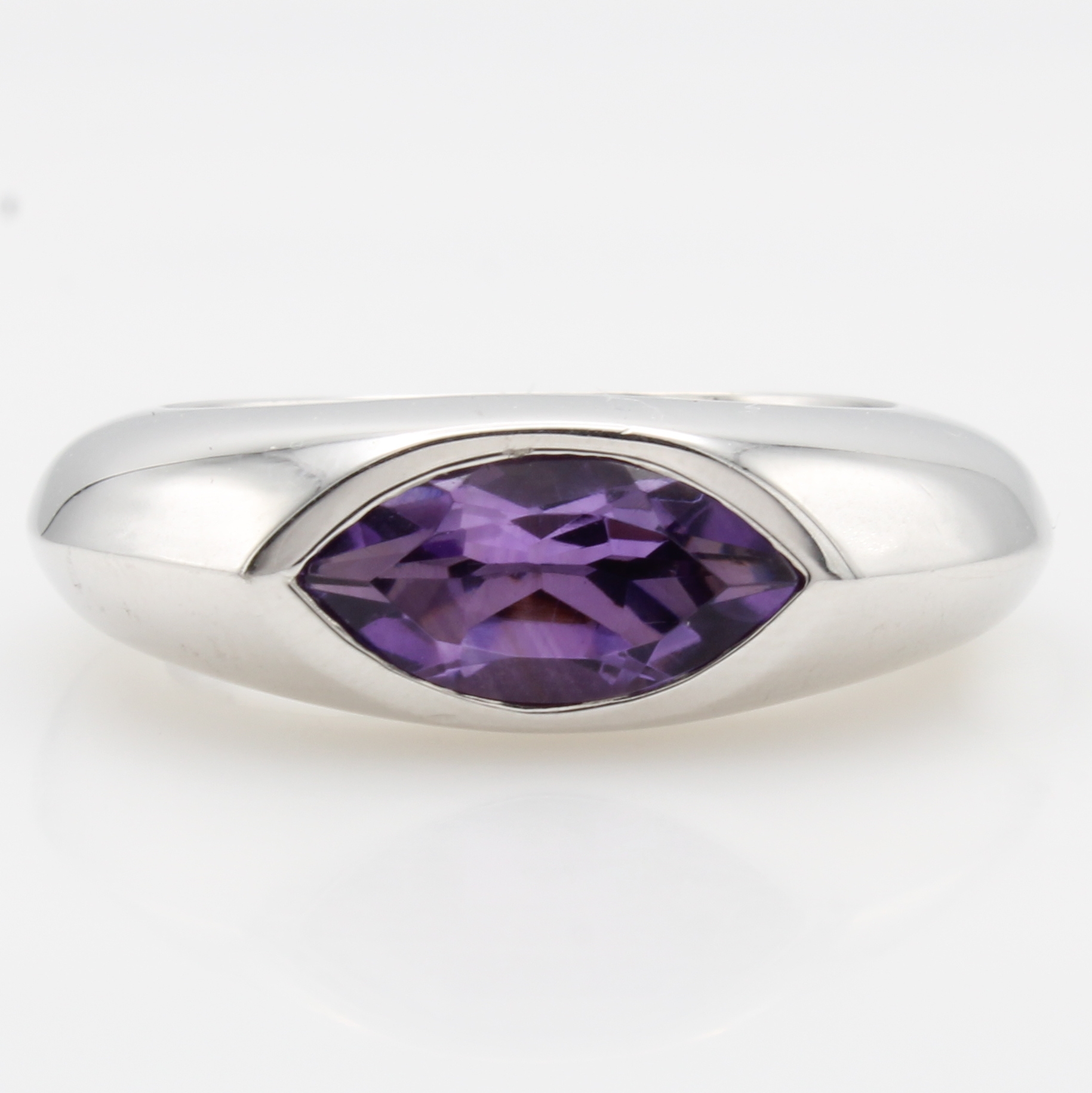 Image 27116825 - Ring mit Amethyst, WG 750/000, navetteförm. Amethyst ca. 2.20 ct, RW ca. 57 ...