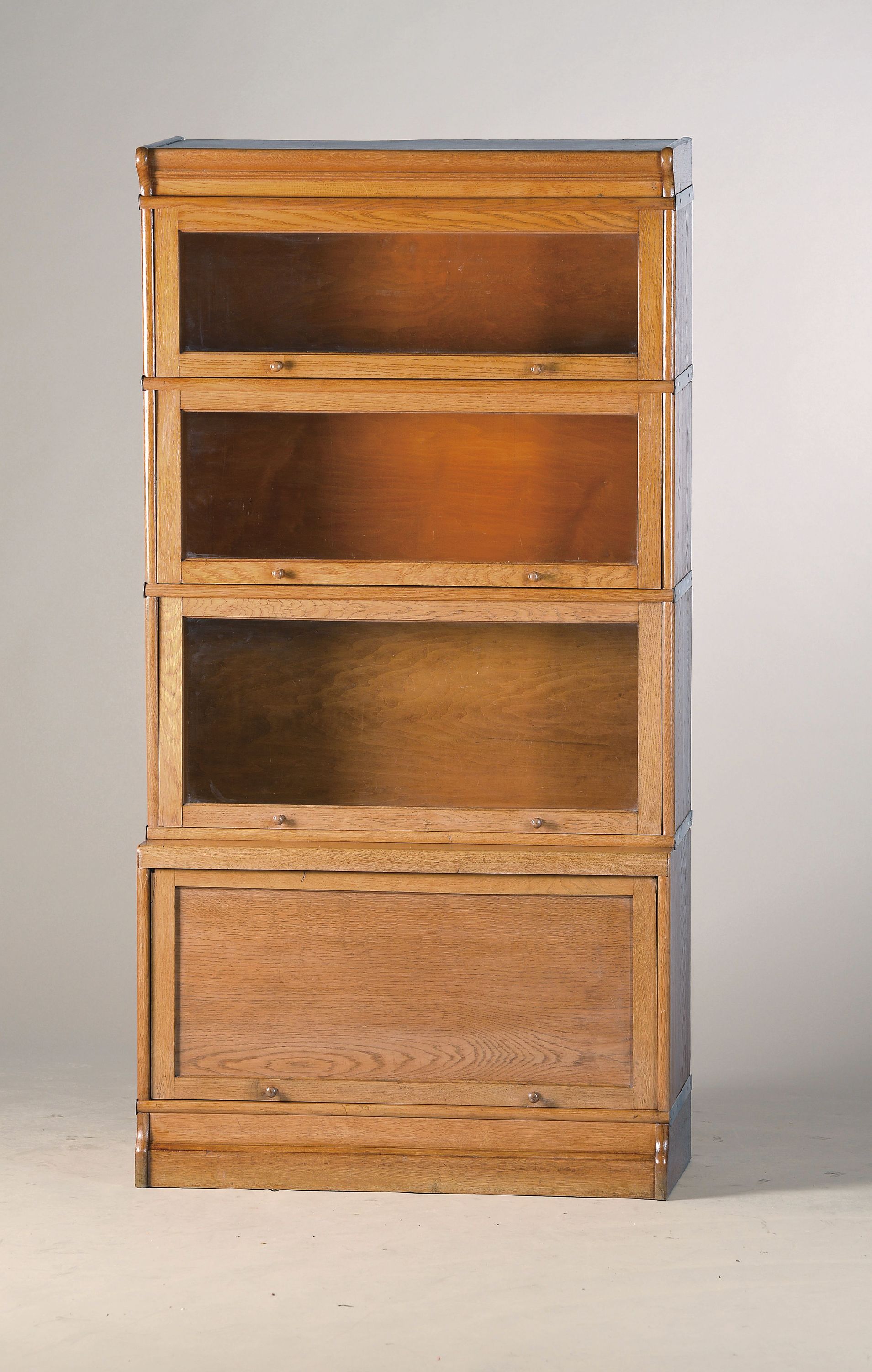Image 27116858 - Bücherschrank, um 1920, Eiche massiv, bestehend aus 4 Elementen diese zusammengesetzt, ...