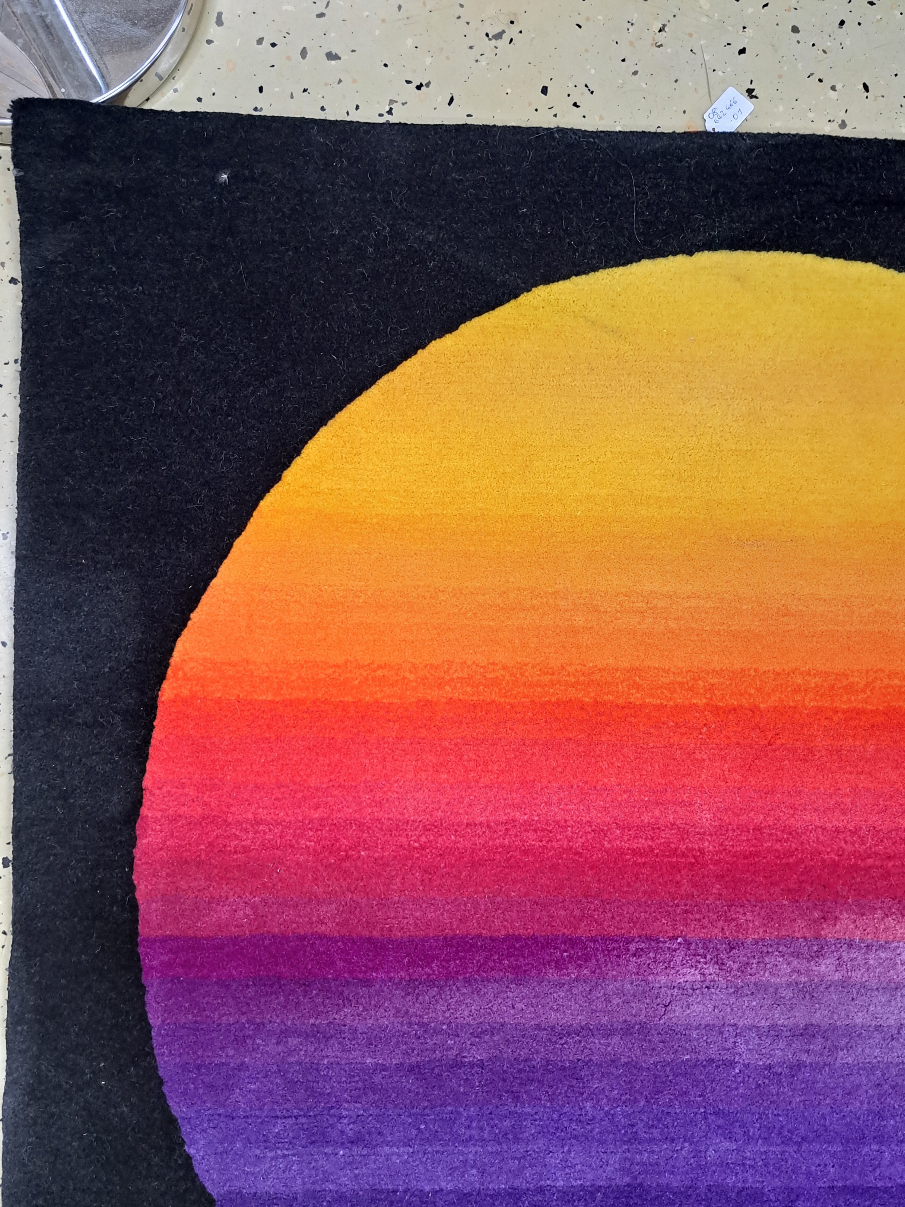Detail a: Ewald Kröner, Wandteppich "Sundown", 1970er -Jahre, Schurwolle, handgeknüpft, signiert, 140x140 cm; Provenienz: Privatbesitz, ...