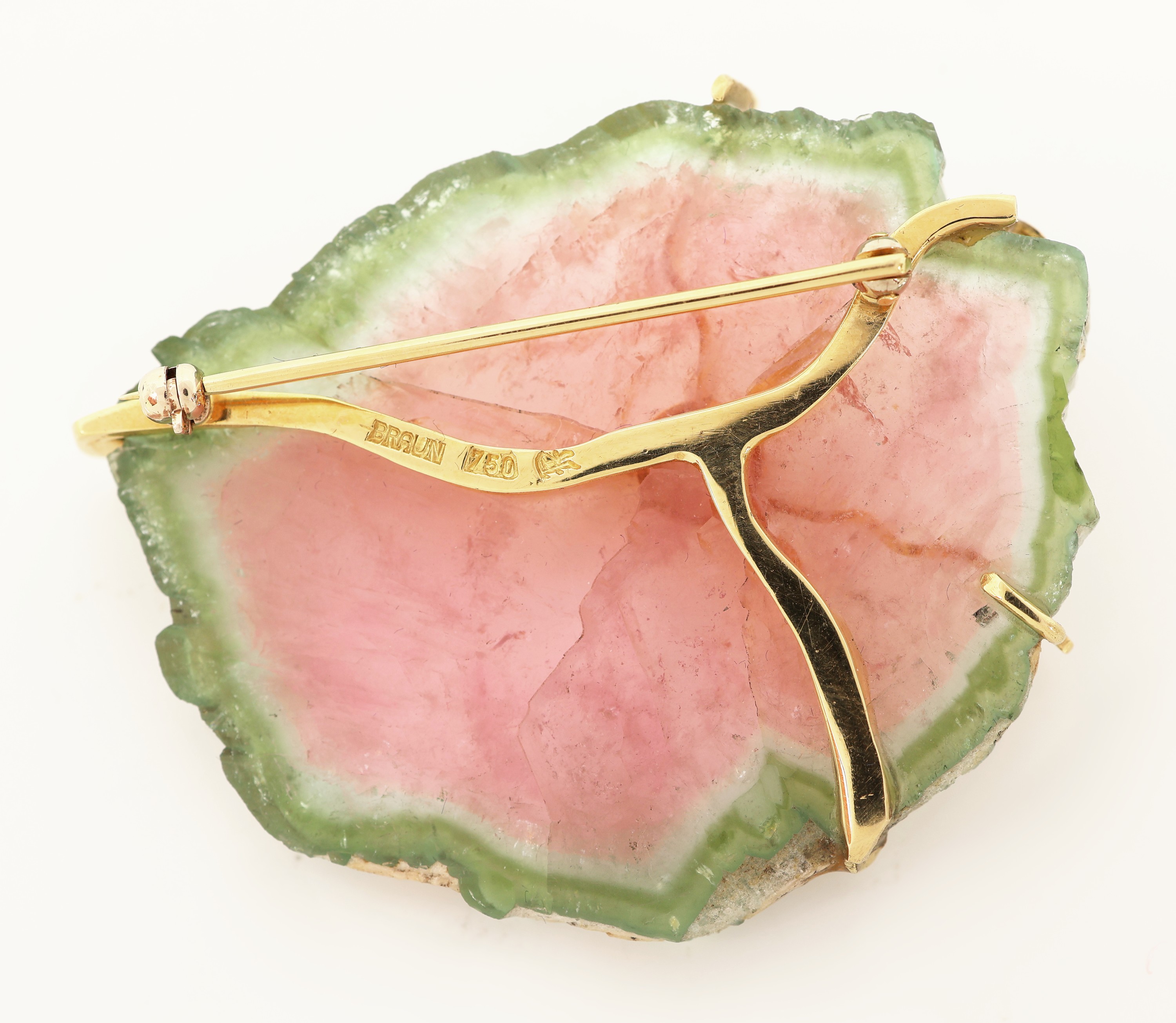 Detail b: 18 kt Gold PETER PLÖDERL Turmalin-Brillant- Brosche, GG 750/000, ungewöhnliches Design, Wassermelonenturmalinscheibe, Brillantca. 1.00 ct Weiß/p, ...