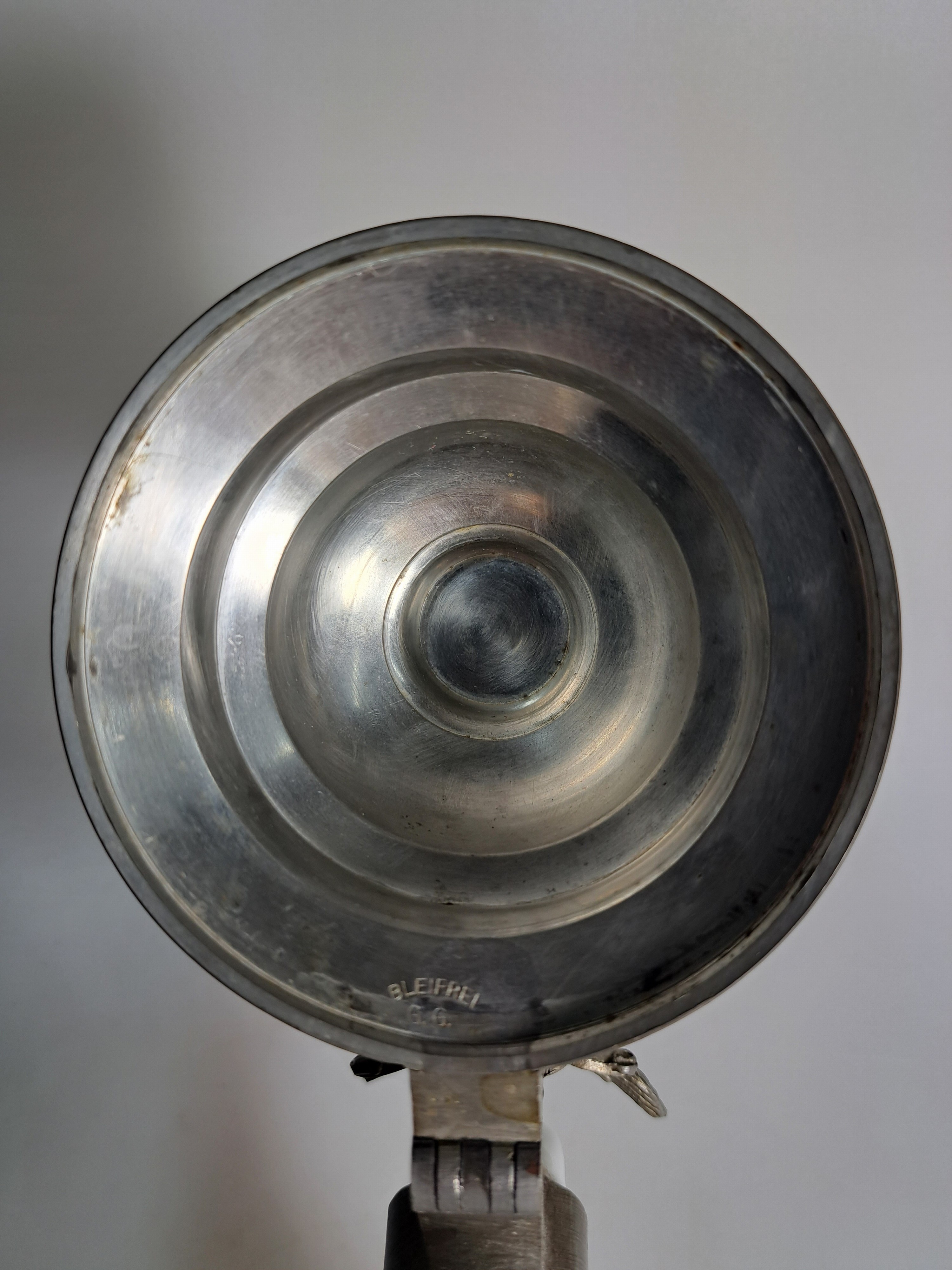 Detail s: Reservistenkrug, 6. Komp.Bad Fuls. Art.Regt. No. 14, Strassburg, 1902-04, Zinndeckel mit Bekrönung, Lithophanie, Umdruckdekor und bemalt, H. ca. 28 ...
