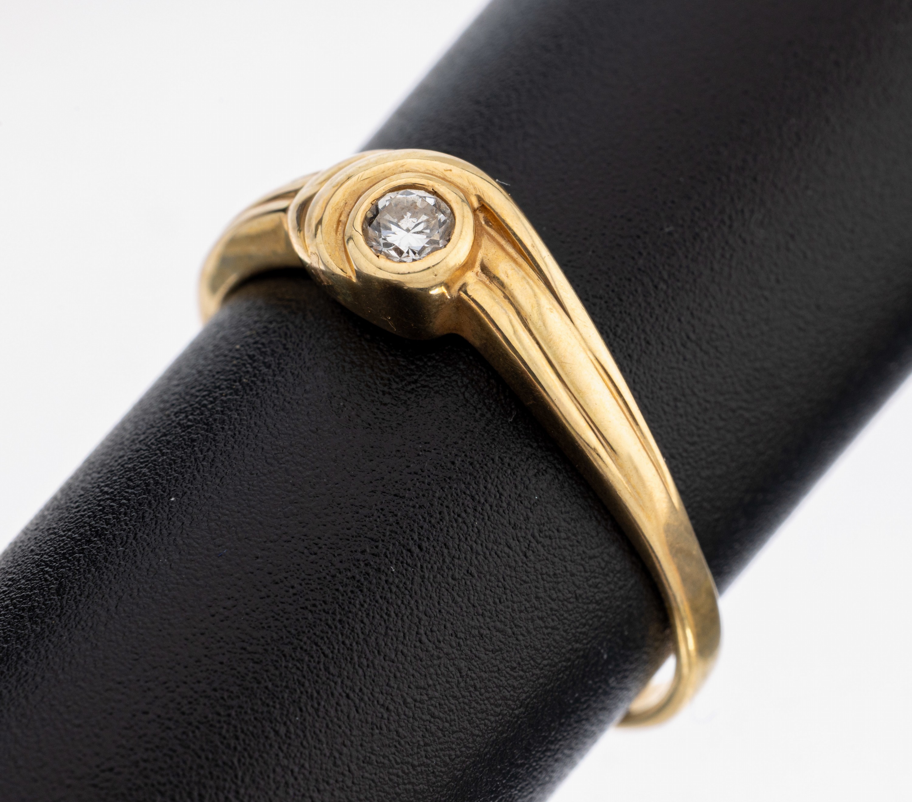 Image 27117249 - 18 kt Gold Brillant-Ring, GG 750/000, Brillant ca. 0.08 ct Weiß/si, RW 60, ca. 2.4 g ...