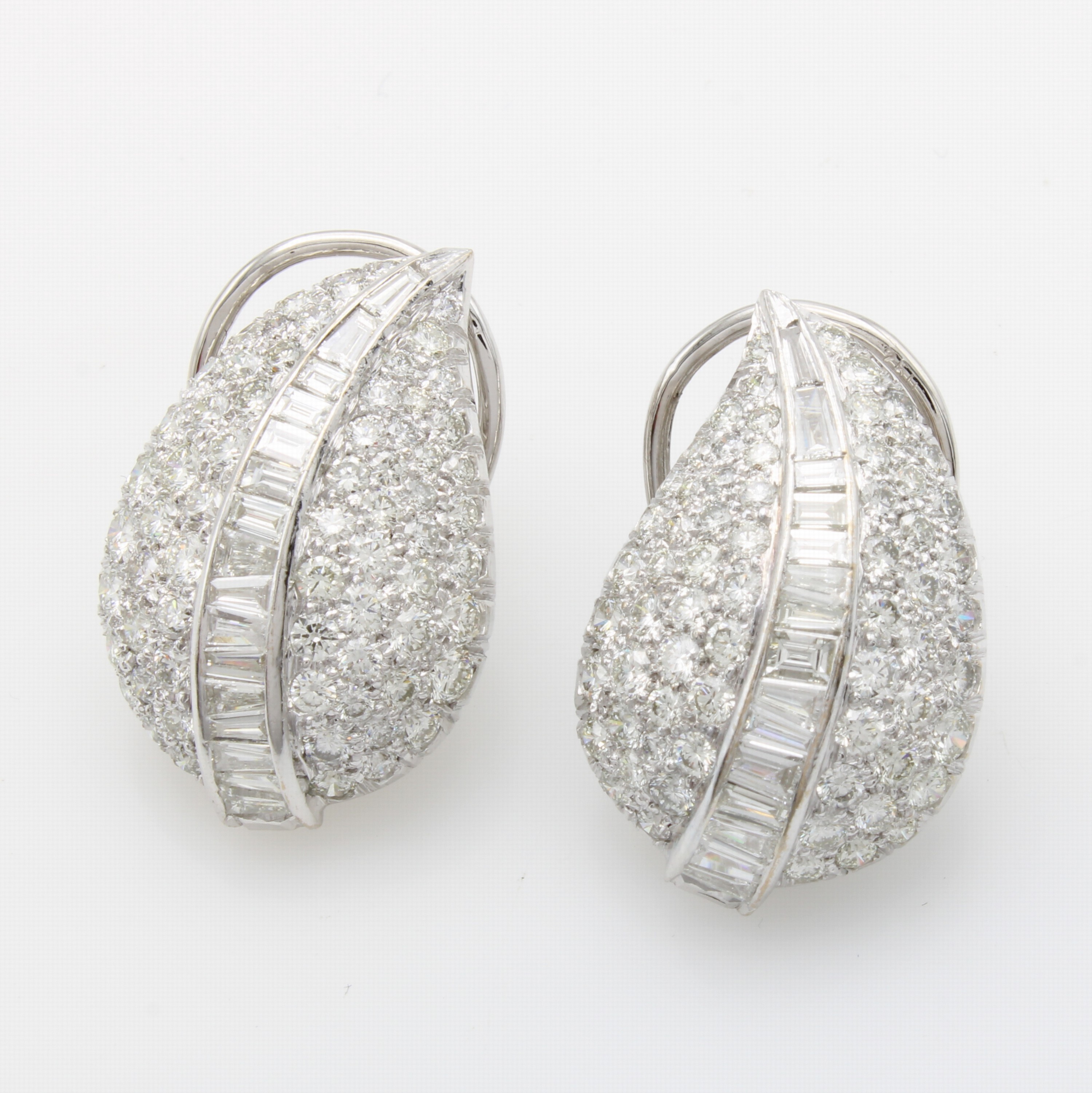 Image 27117297 - Paar Ohrstecker mit Diamanten und Brillanten, WG 750/000, tropfenförm. Design, ...