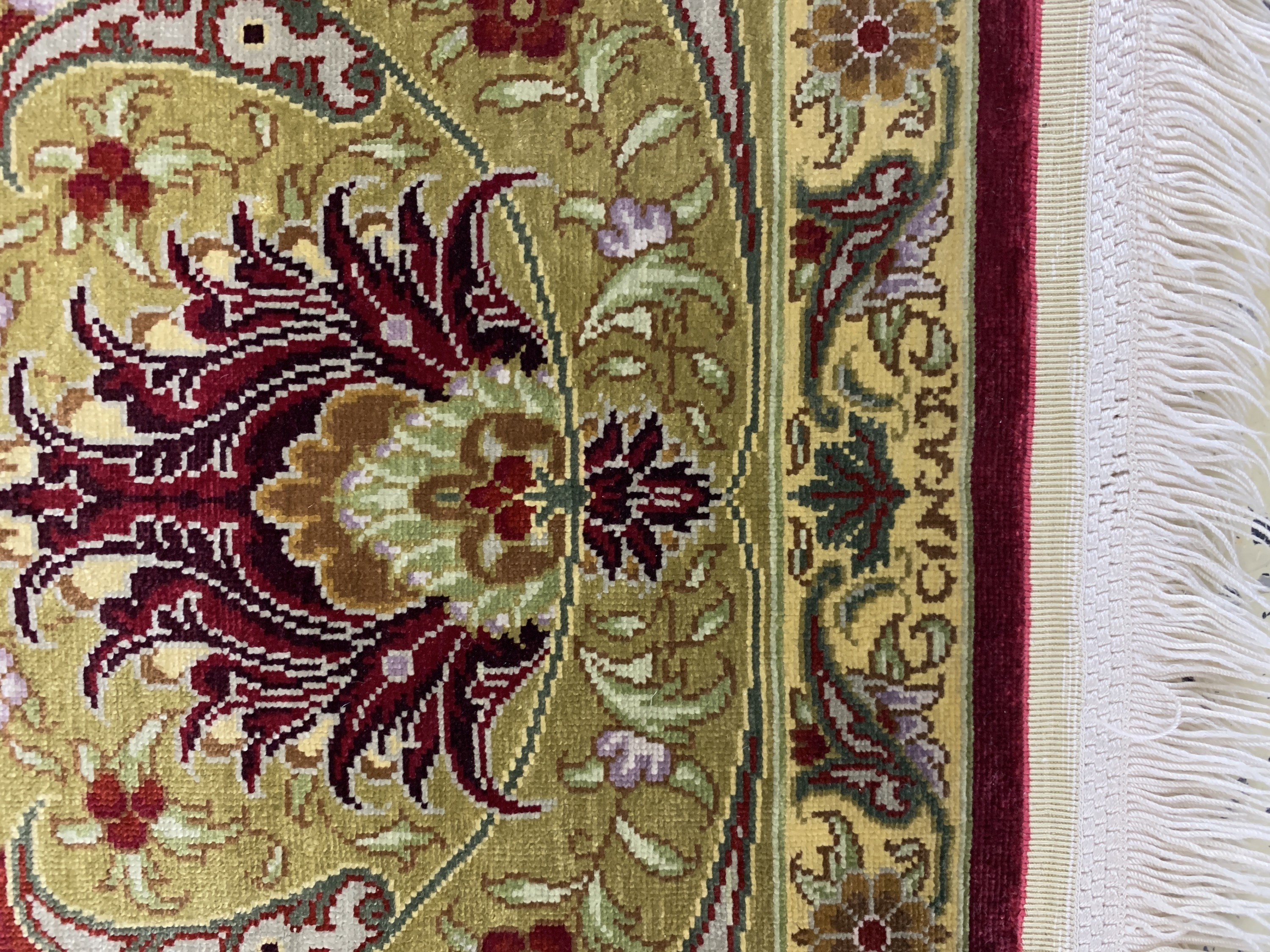 Detail e: Hereke Seide fein Türkei, signiert"Cinar", Ende 20.Jhd, reine Naturseide, ca. 205 x 145 cm, EHZ: 1-2