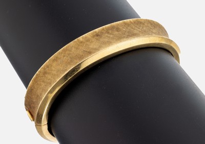 Image 14 kt gold bangle , YG 585/000 filled, surface struct., diam. approx. 6 x 5 cm, folding ...