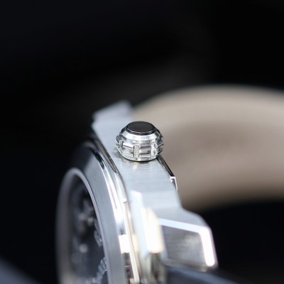 27117361b - BULGARI Octo ungetragene Herrenarmbanduhr mit springender Stunde Referenz BGO 38 Sr, ...