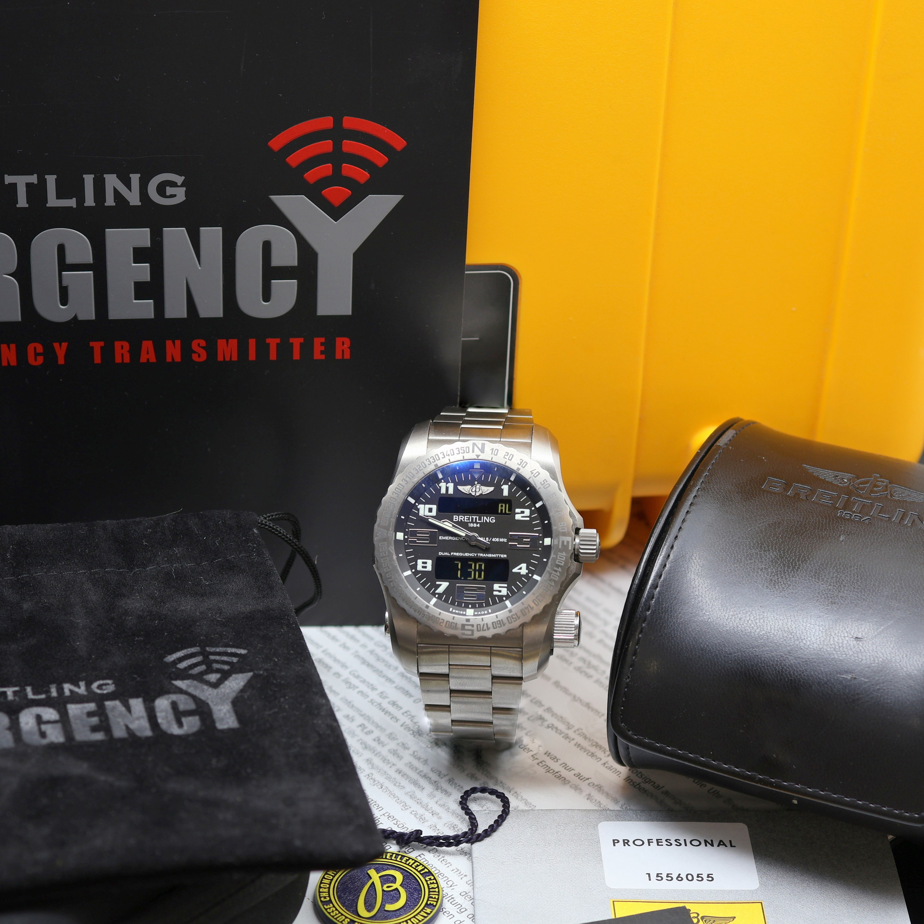 Image 27117413 - BREITLING Herrenarmbanduhr Emergency II Referenz E76325, Schweiz um 2020, Chronometer in ...