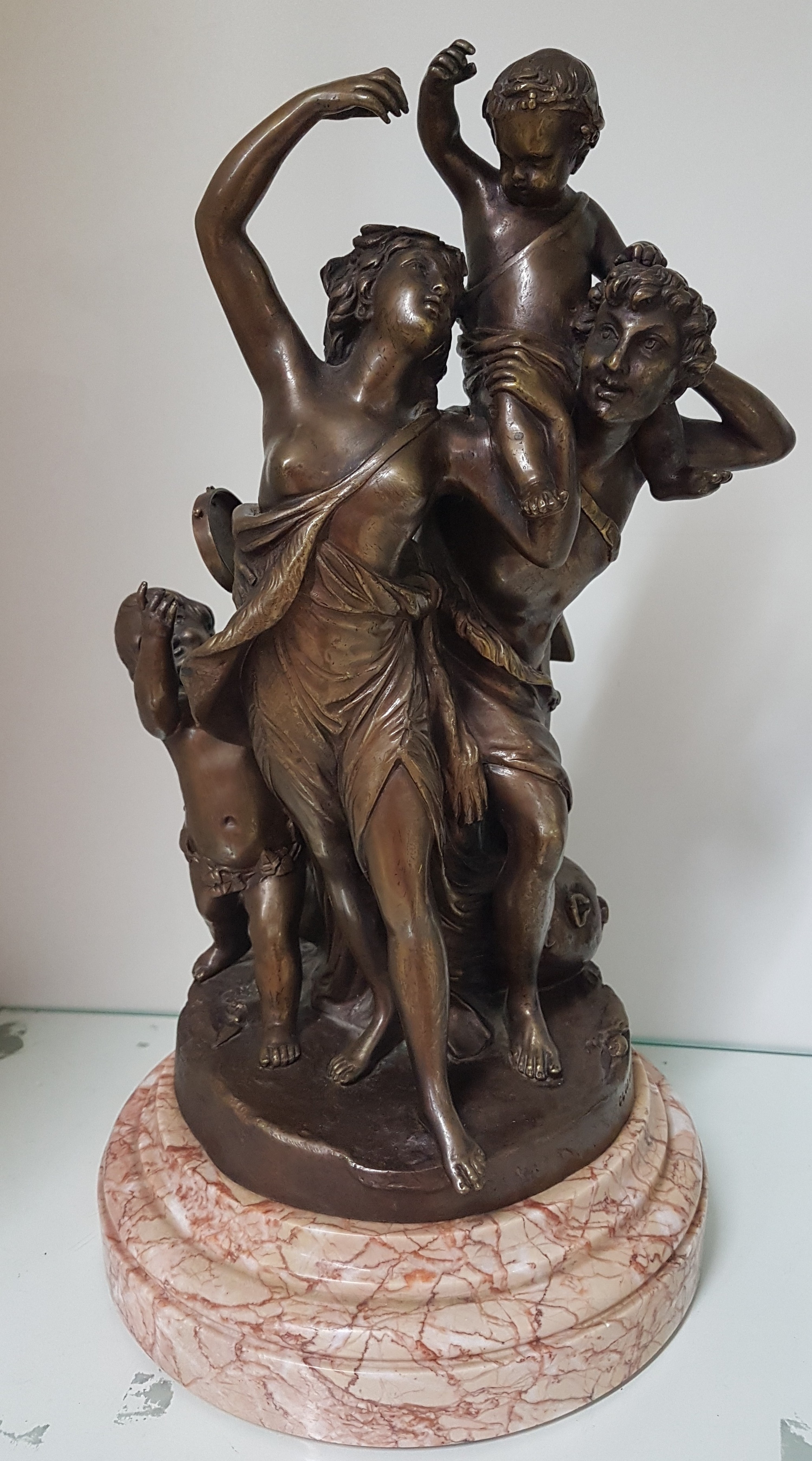 Detail a: Nach Claude Michel Clodion (1738-1814), Triumph des Bacchus, Bronze, Guss der Jahrhundertwende, signiert, auf gestufter Marmor-Plinthe, H. 40 cm