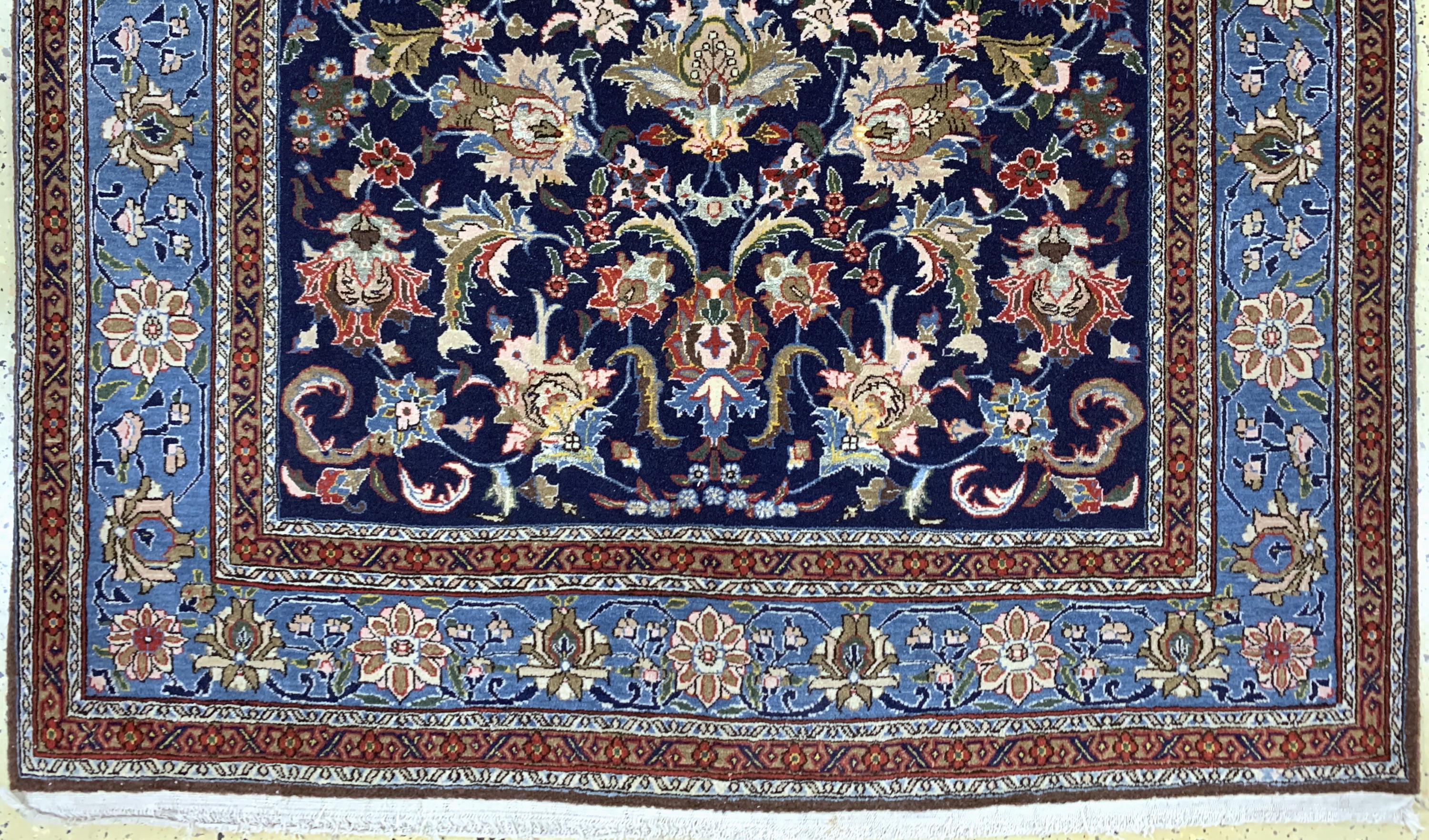 Detail b: Ghom Kork fein, Persien, Mitte 20.Jhd, Korkwolle mit Seide, ca. 212 x 150 cm, EHZ: 1-2