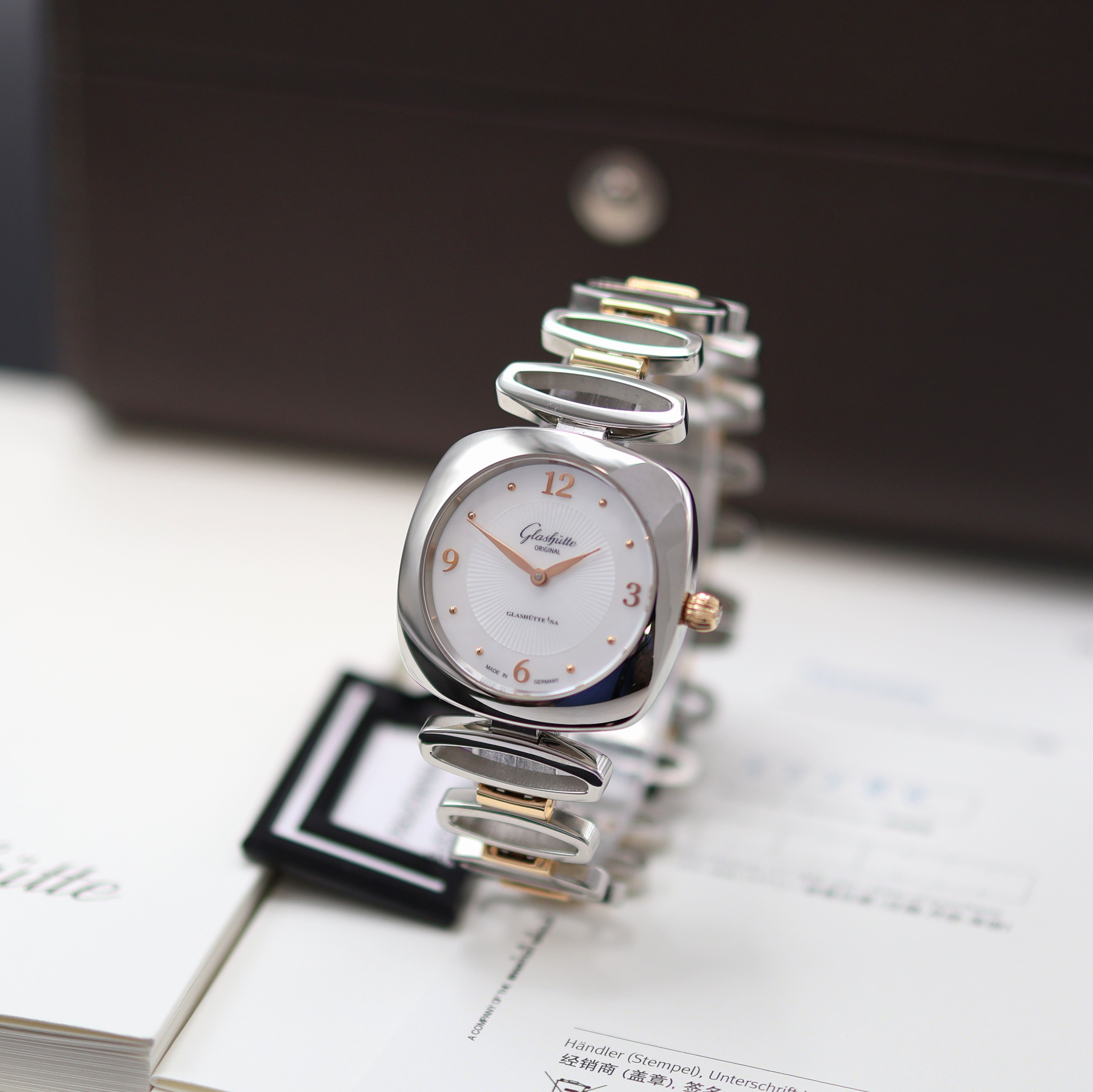 Image 27117599 - GLASHÜTTE Original Pavonina ungetragene Damenarmbanduhr Referenz 03-02-03-06-14, quarz, ...