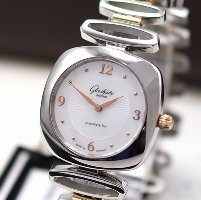 27117599a - GLASHÜTTE Original Pavonina ungetragene Damenarmbanduhr Referenz 03-02-03-06-14, quarz, ...