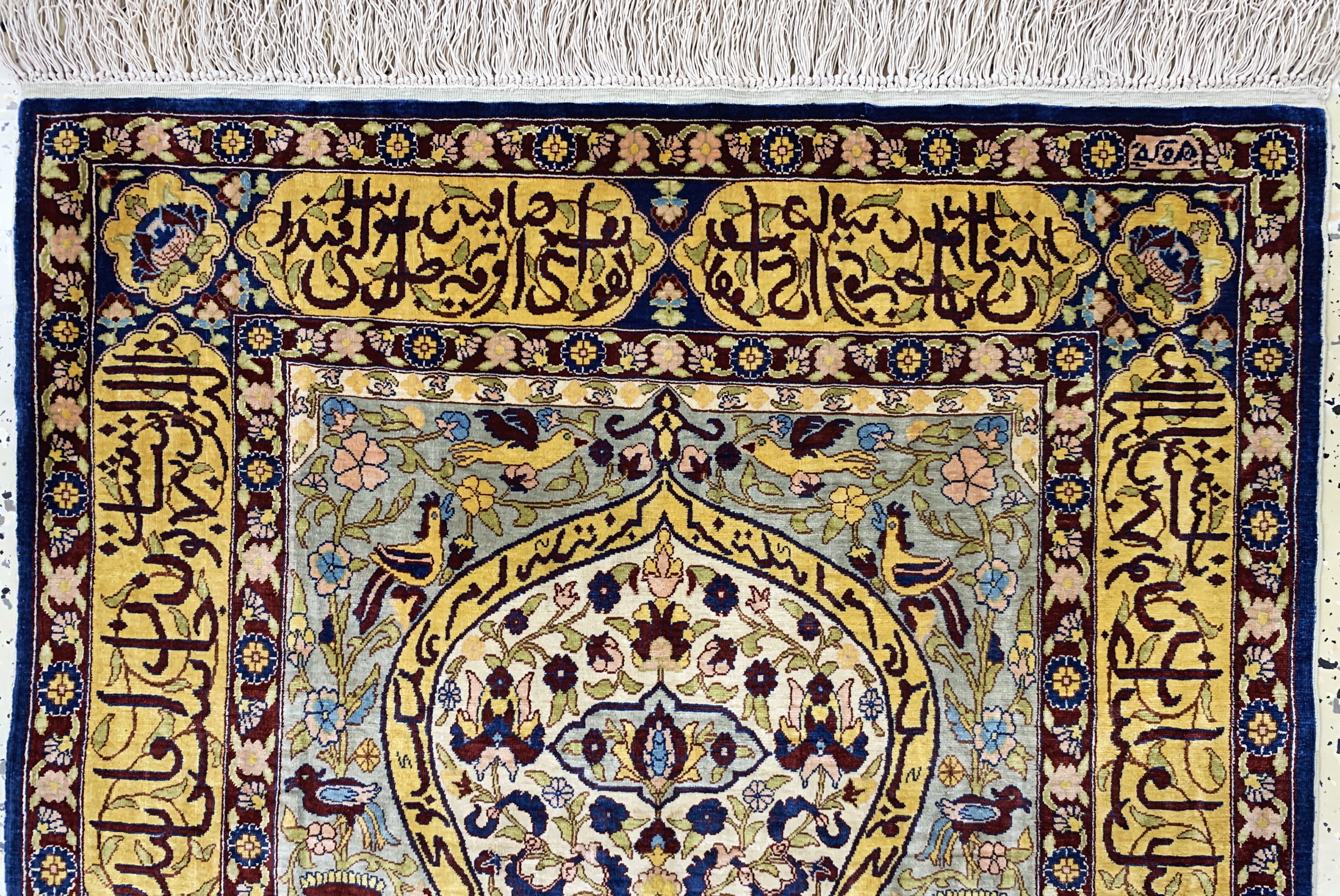Detail a: Hereke Seide fein sign., Türkei, Ende 20.Jhd., reine Naturseide, ca. 123 x 75 cm, ca. 1,0 Mio. Kn/qm, EHZ: 1-2