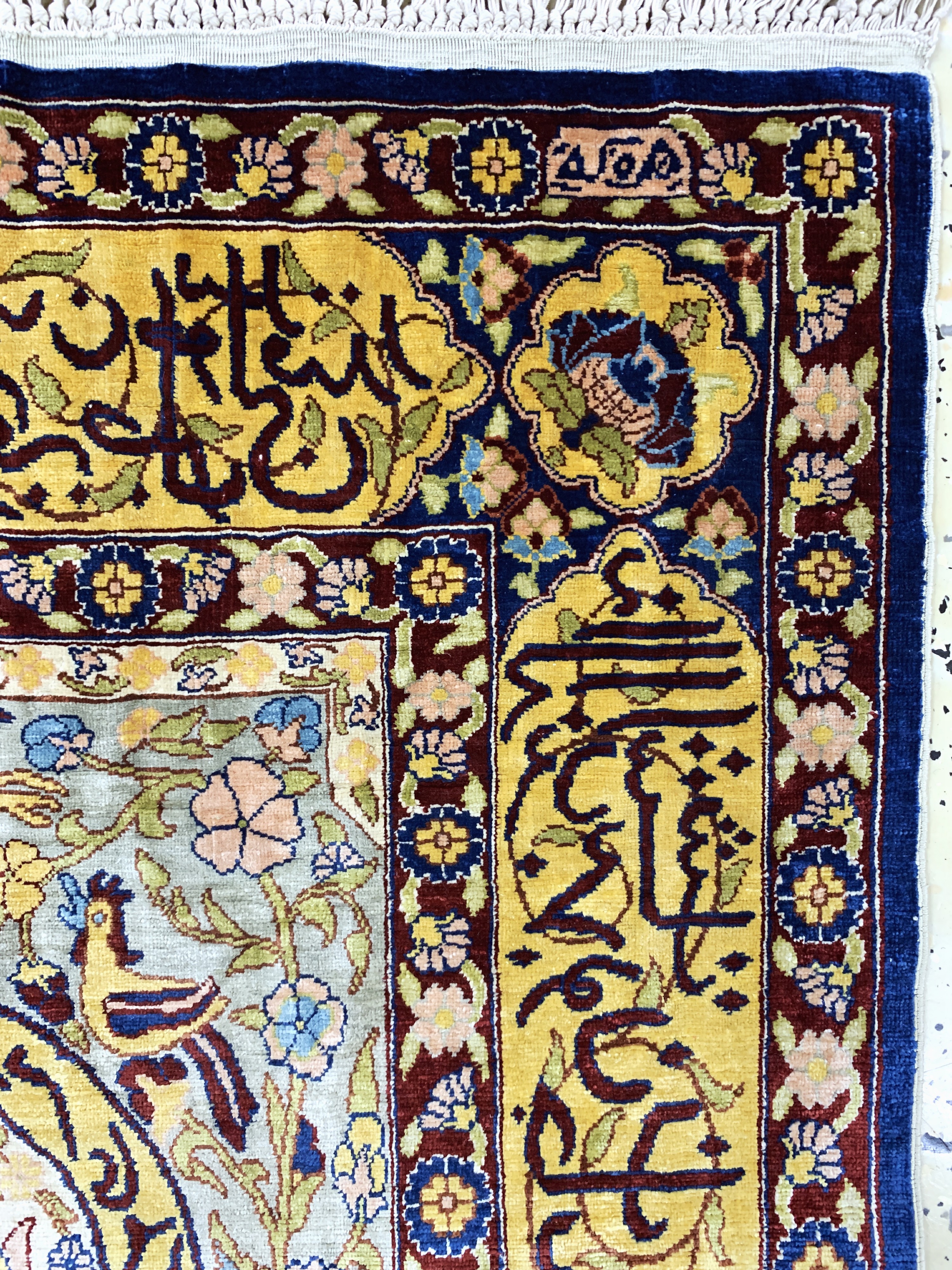 Detail d: Hereke Seide fein sign., Türkei, Ende 20.Jhd., reine Naturseide, ca. 123 x 75 cm, ca. 1,0 Mio. Kn/qm, EHZ: 1-2