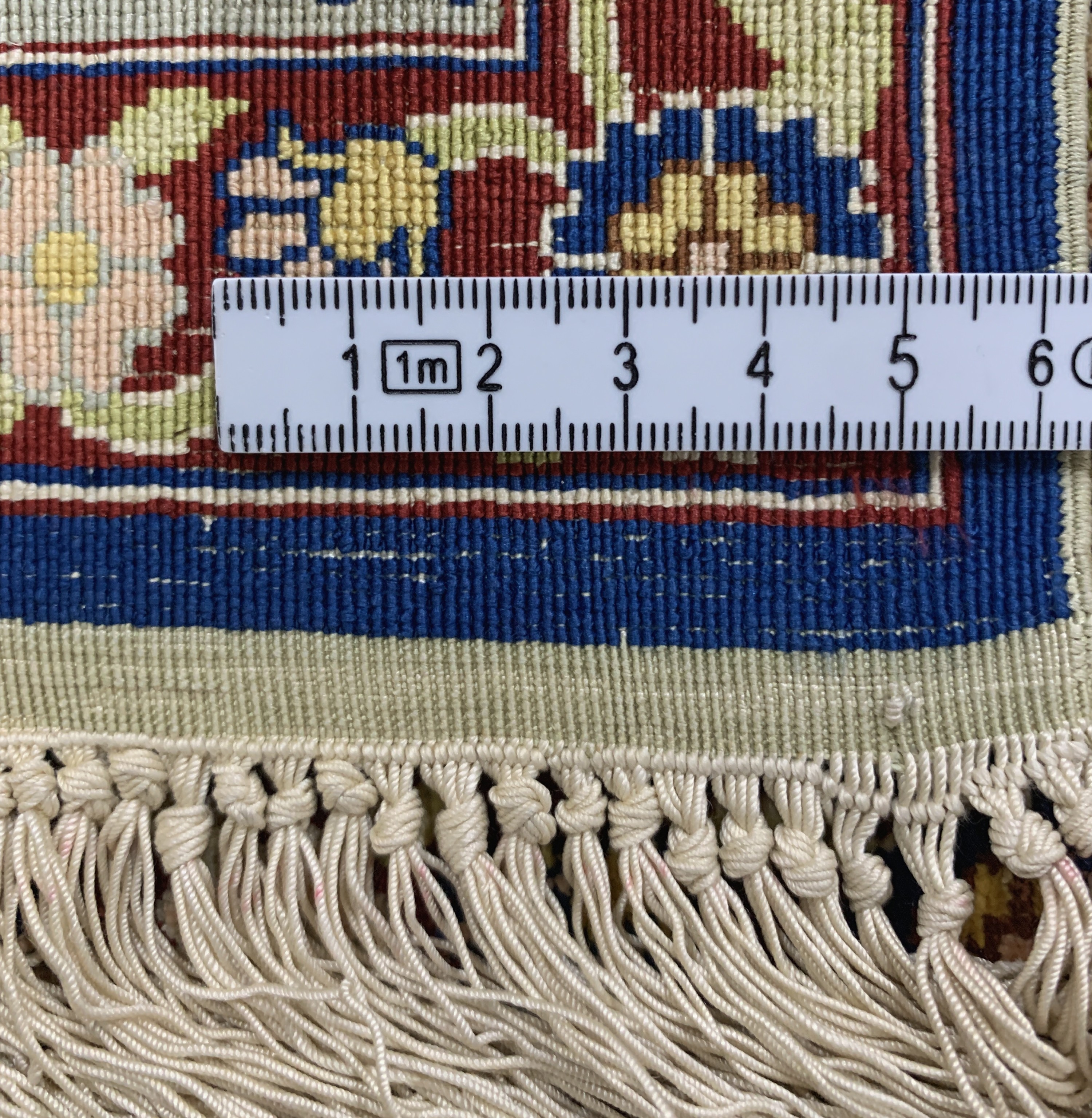 Detail f: Hereke Seide fein sign., Türkei, Ende 20.Jhd., reine Naturseide, ca. 123 x 75 cm, ca. 1,0 Mio. Kn/qm, EHZ: 1-2