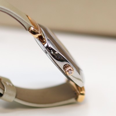 27117601c - GLASHÜTTE Original Pavonina ungetragene Damenarmbanduhr mit Brillanten Referenz ...