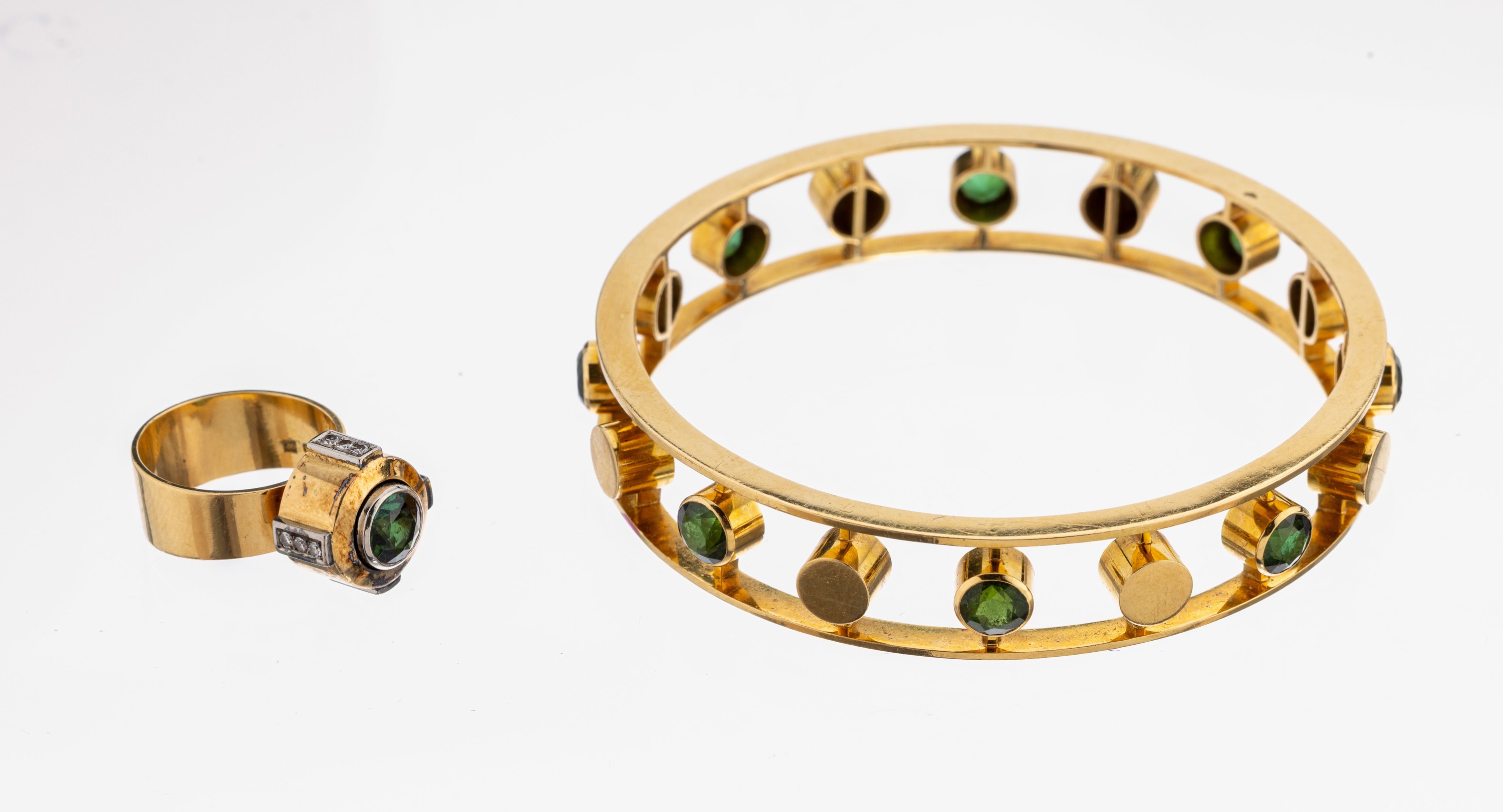 Image 27117711 - 18 kt Gold Schmuckset, GG/WG 750/000, hochwertige Goldschmiedearbeit, best. aus: 1 ...