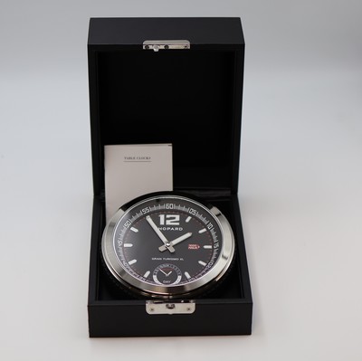 27117733c - CHOPARD Mille Miglia GMT Gran Turismo XL neuwertige Tischuhr Referenz 95020-0077, quarz, ...