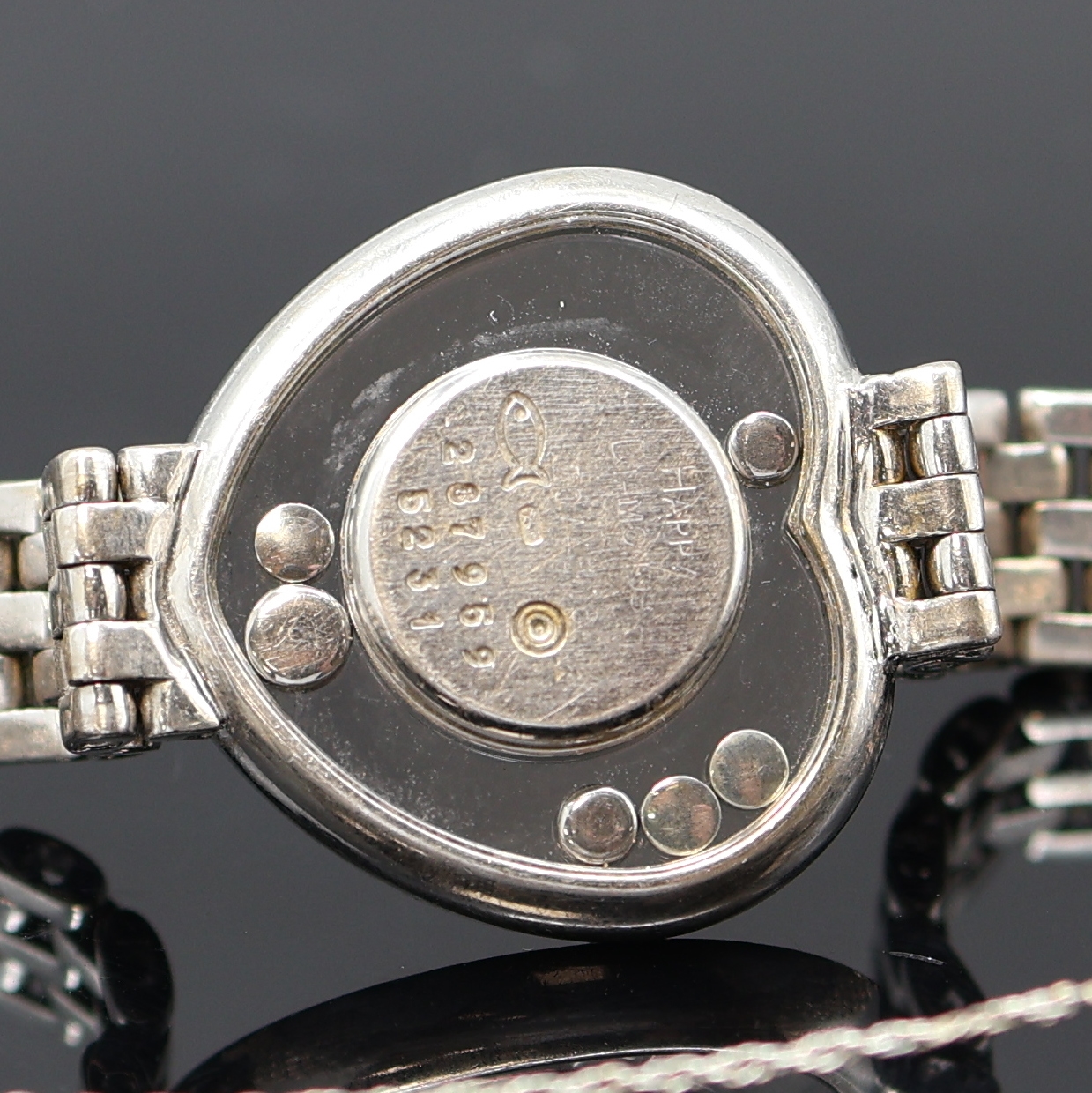 Detail e: Chopard herzförmige Happy Diamonds Damenarmbanduhr in WG 750/000 Referenz 20/4516, Schweiz 1990er Jahre, beids. Saphirvergl., Gliederband m. ...