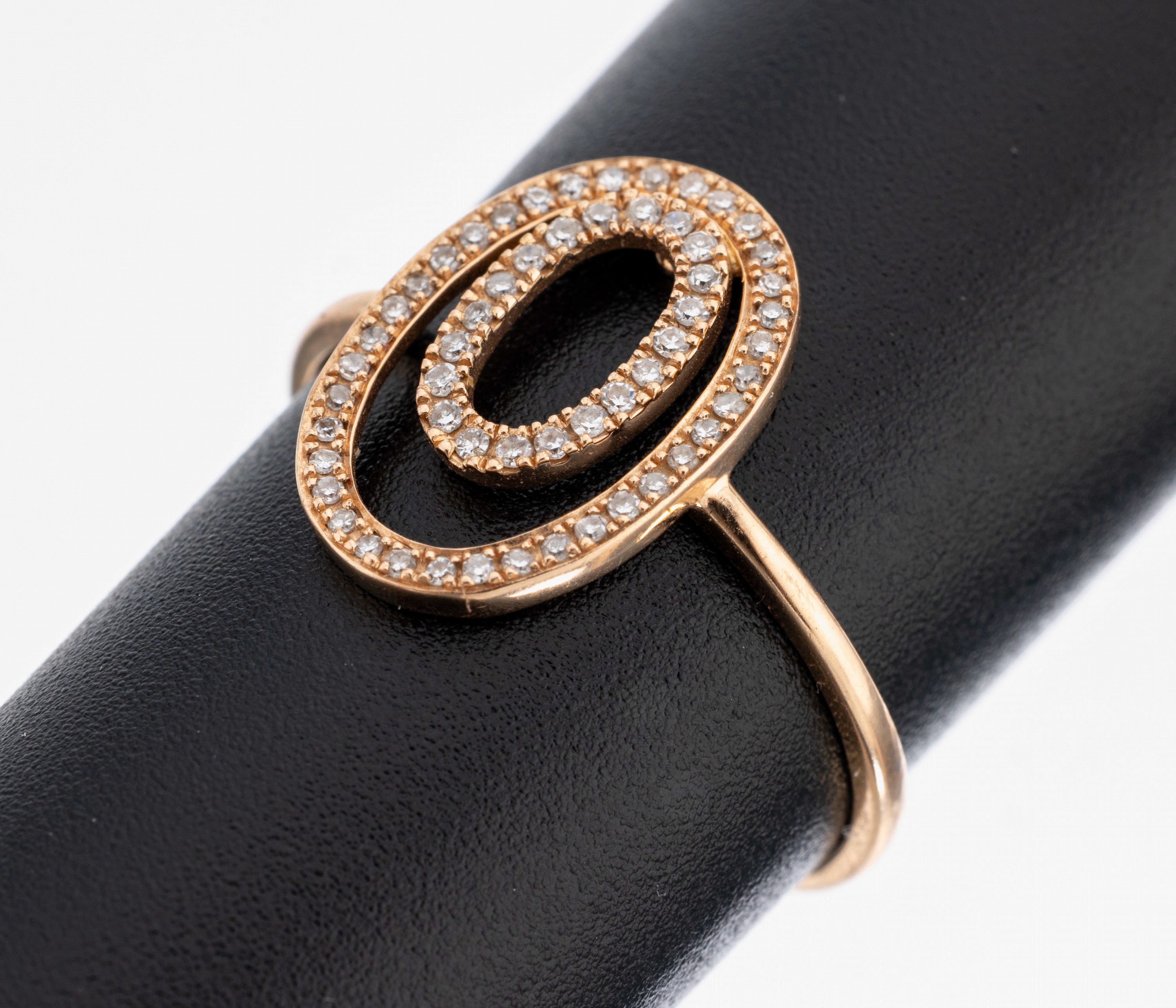 Image 27117854 - 14 kt Gold Diamant-Ring, RoseG 585/000, Ringkopf aus 2 ovalen Elementen, ...
