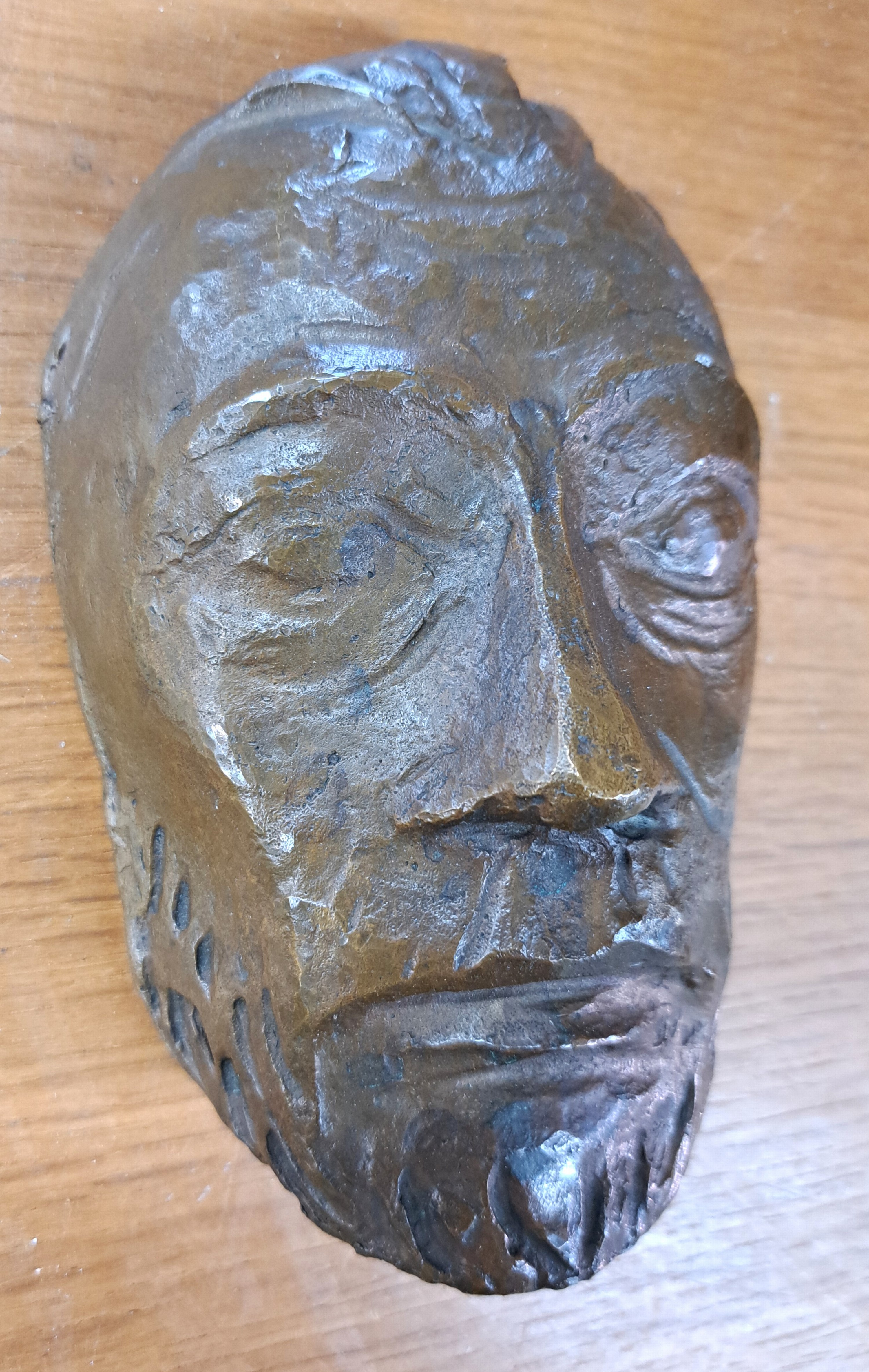 Detail a: Ernst Barlach, 1870-1938, Christus Maske, 1950er, Bronze, signiert, Gießerstempel H. Noack Berlin, ca. 17x10x 6.5cm