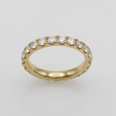 27118121a - Memoryring mit Brillanten, GG 750/000, Brill. in Krappenfassungen zus. ca. 2.01 ct ...