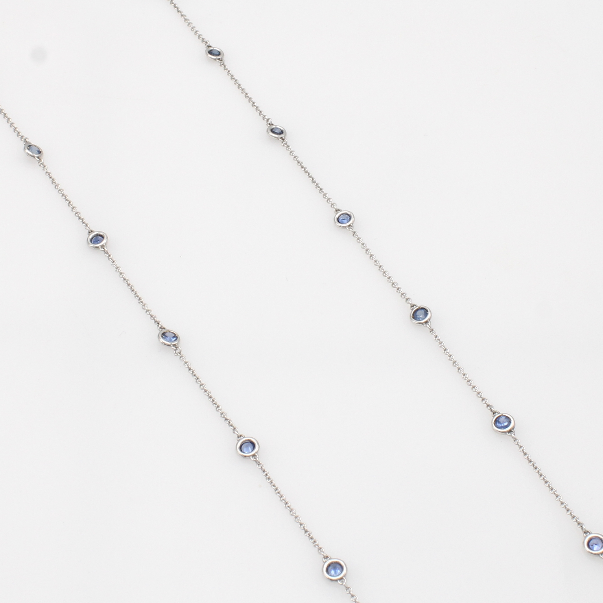 Image 27118282 - Langes Collier mit Saphiren, WG 585/000, fac. Saphire in Kette integriert zus. ca. ...