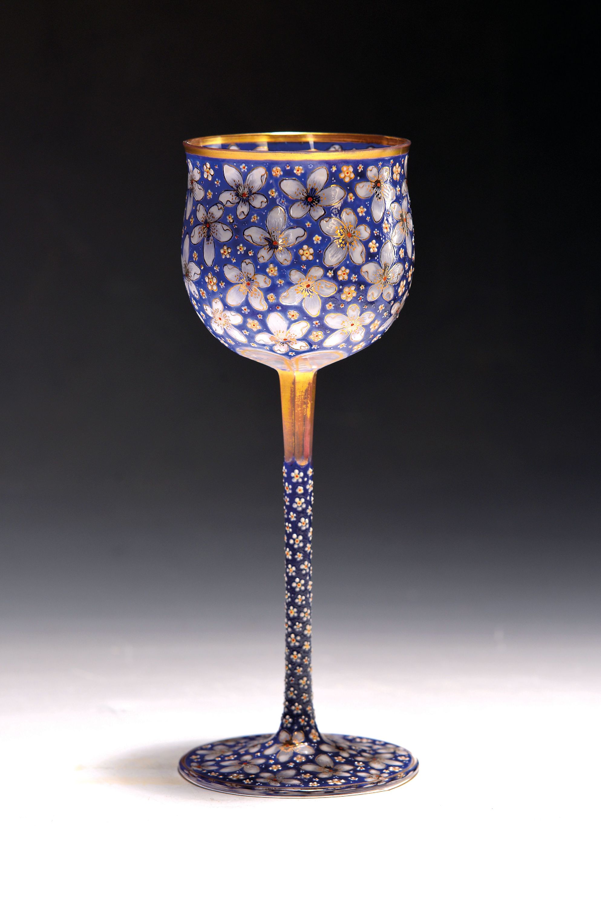 Image 27118287 - Stängelglas, Josephinenhütte, Entw. wohl Siegfried Haertel, 1. Viertel 20.Jh., ...