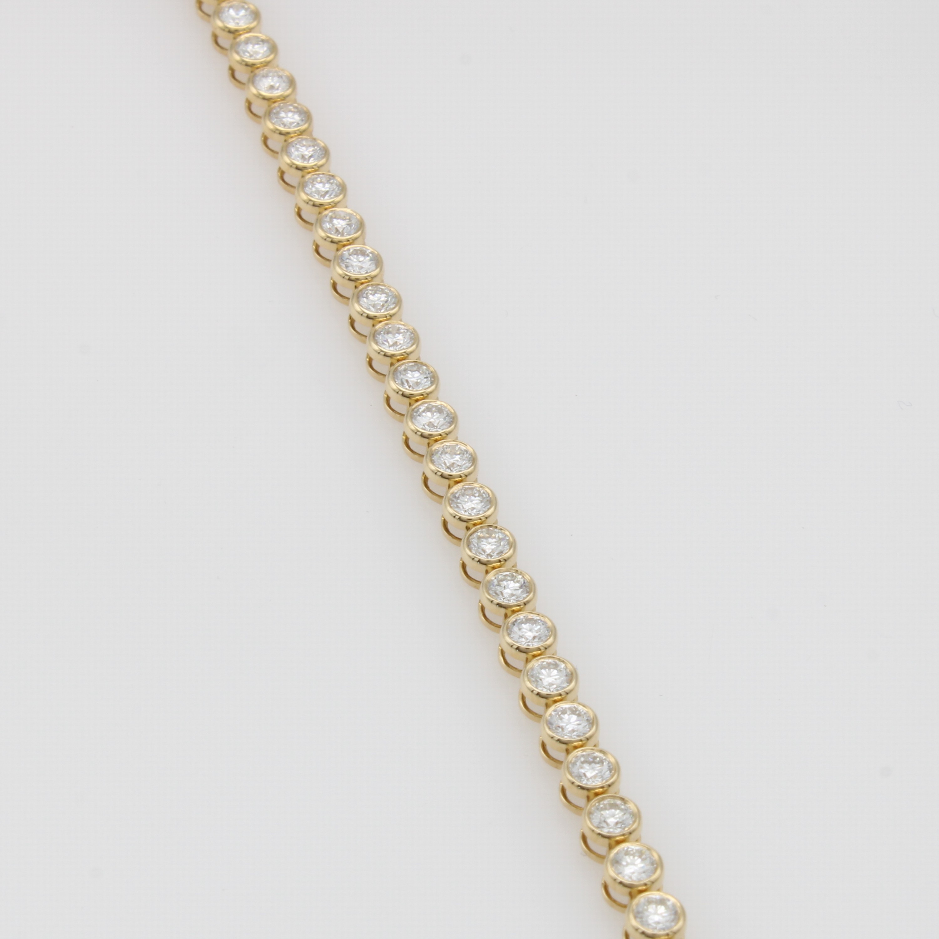 Image 27118295 - Armband mit Brillanten, GG 750/000, 46 Brill. zus. ca. 4.11 ct feines Weiß/si, ...