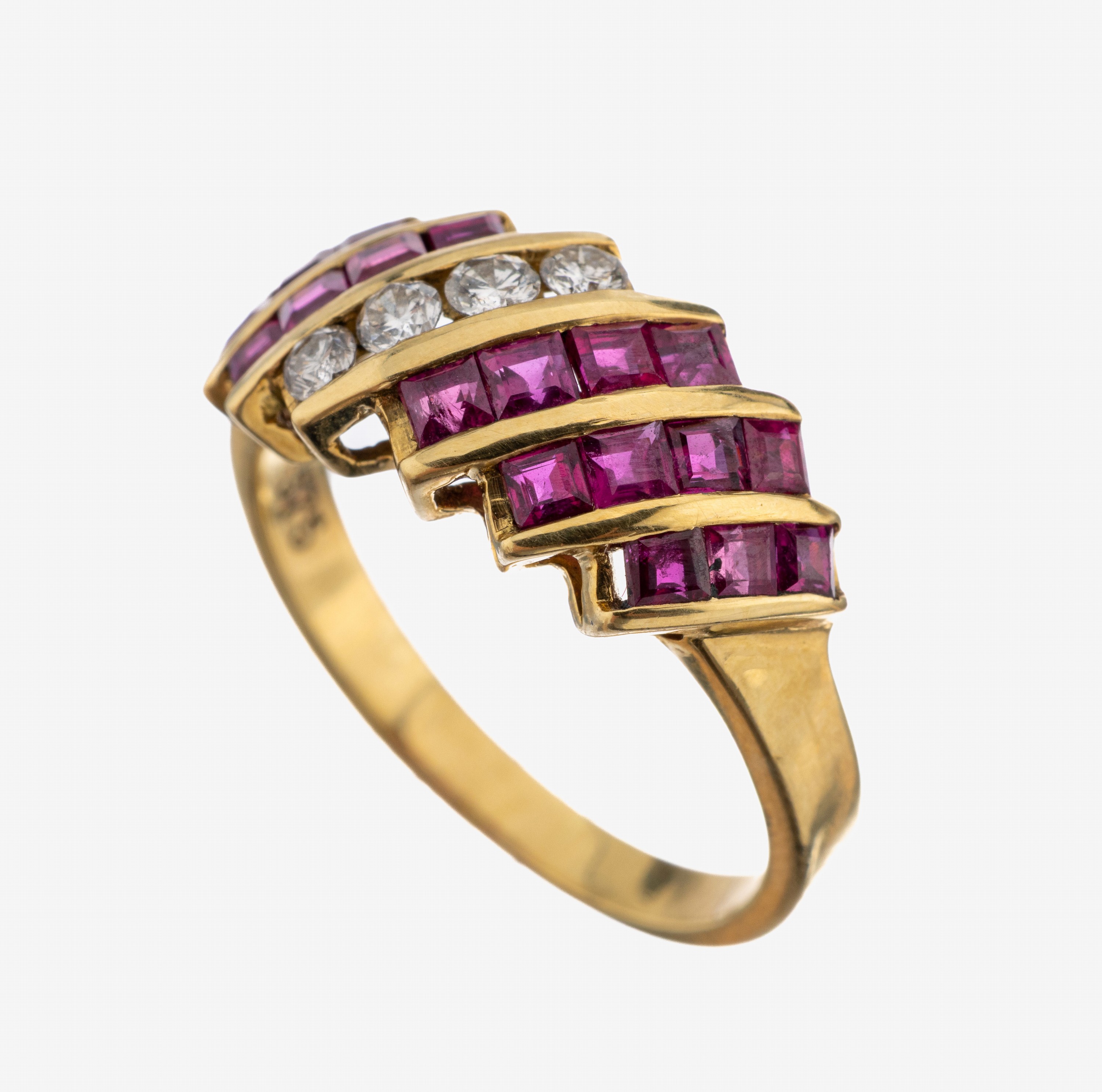 Image 27118301 - 18 kt Gold Rubin-Brillant-Ring, GG 750/000,18 Rubin-Carrees zus. ca. 0.27 ct, 4 ...